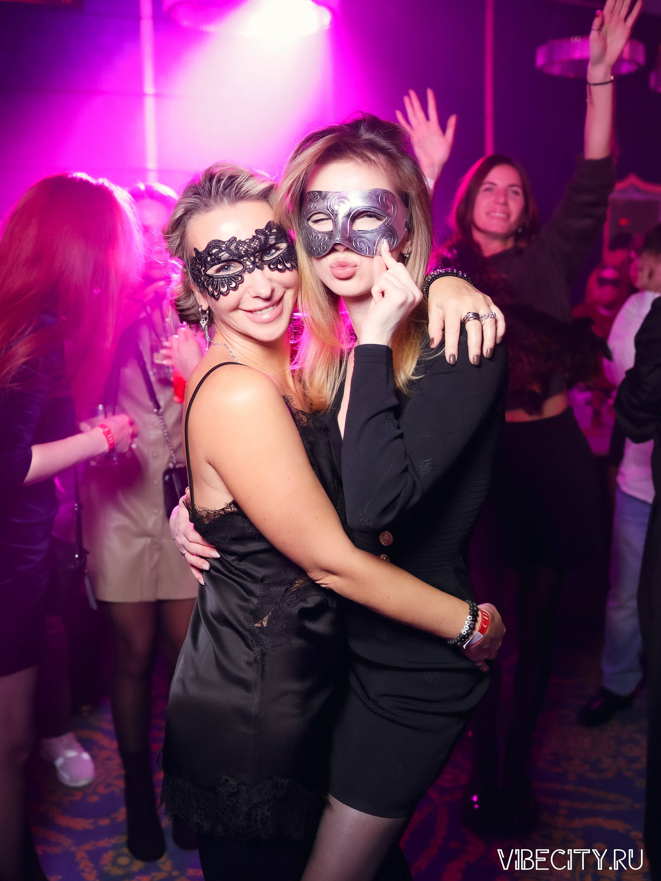 CULT MASQUERADE X GRAND PALACE. VIBECITY.RU Вайб Сити Ру Фоторепортажи Фотоотчеты Калининград