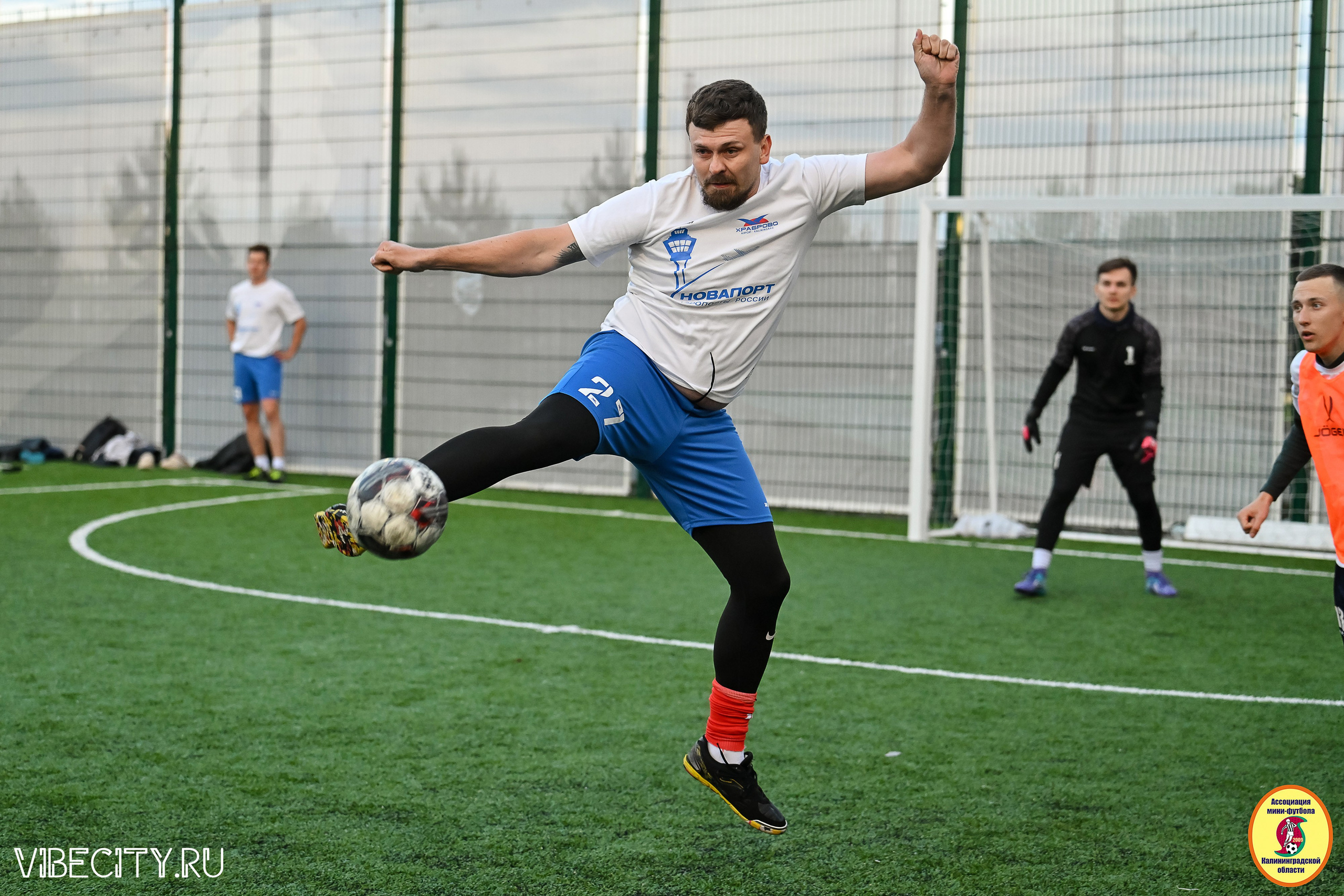 ИГРЫ МИНИ-ФУТБОЛЬНОЙ И КОРПОРАТИВНОЙ ЛИГИ. VIBECITY.RU Вайб Сити Ру Фоторепортажи Фотоотчеты Калининград