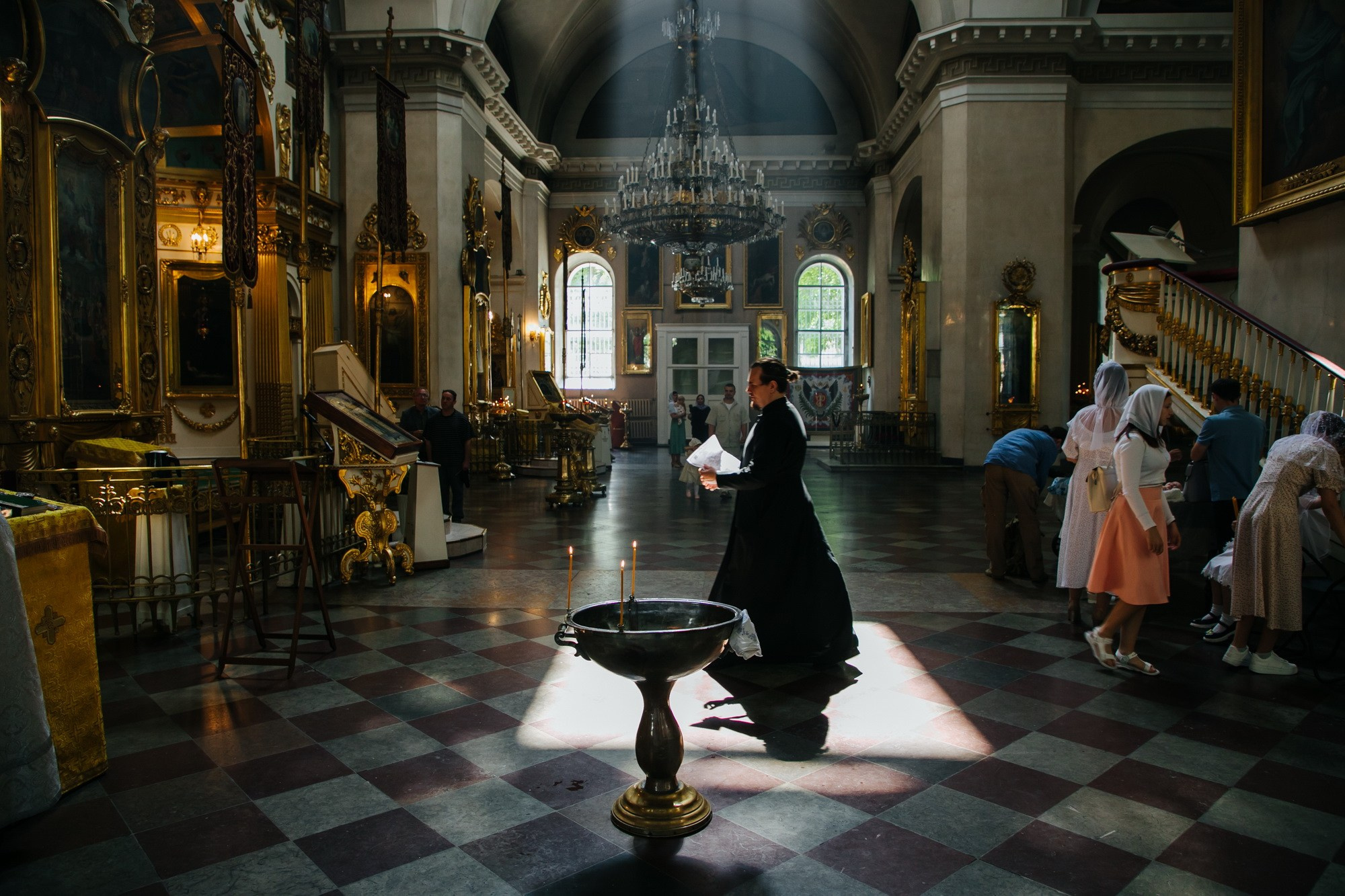 Крещение малыша в Спасо Преображенском Соборе СПб. Фотограф крещение венчание в Петербурге! Помогает подобрать храм и посоветовал душевного батюшку в СПб