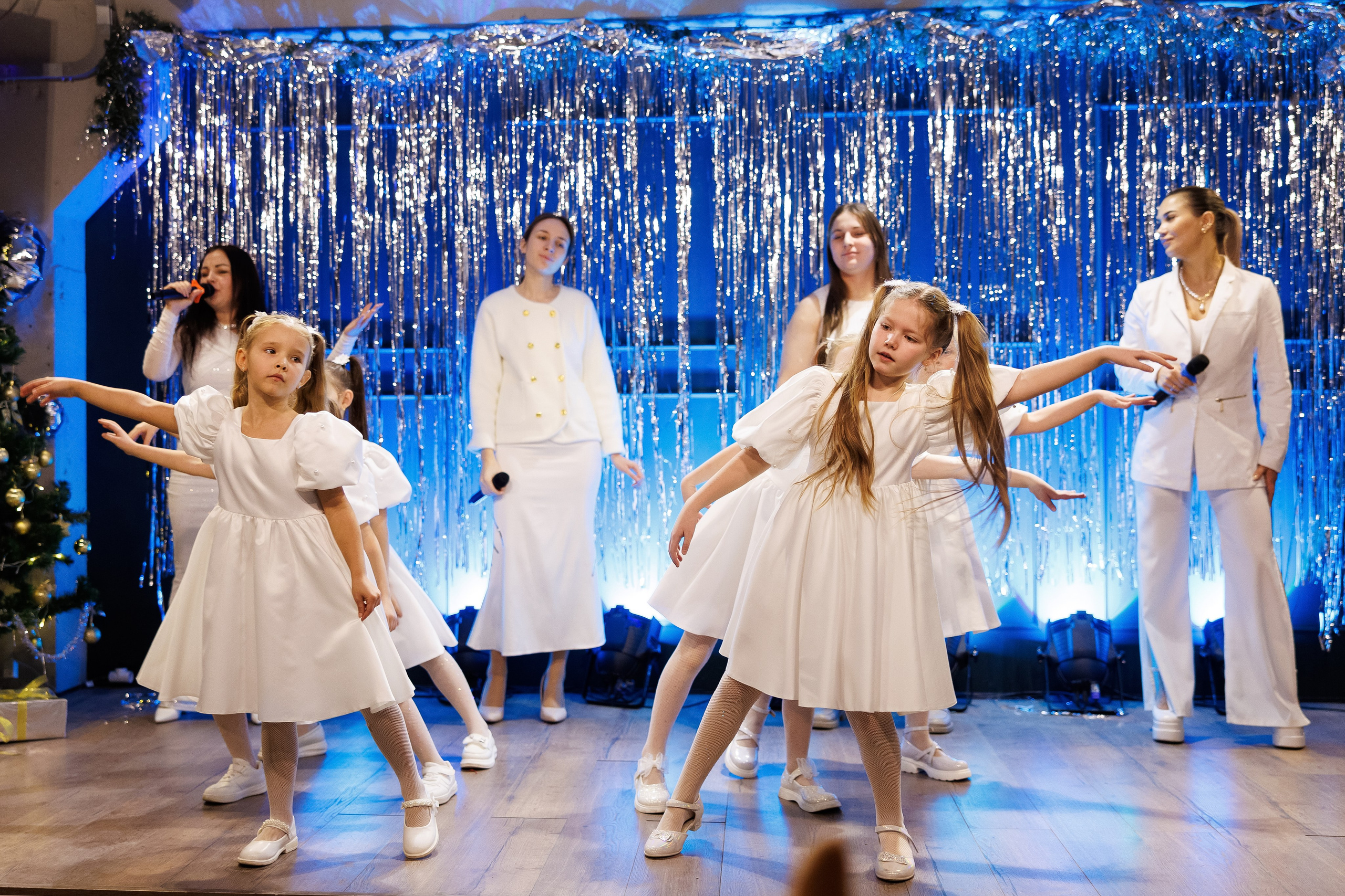 Отчетный новогодний концертстудии Крылья. Фотограф в Воронеже Галина Фурсова