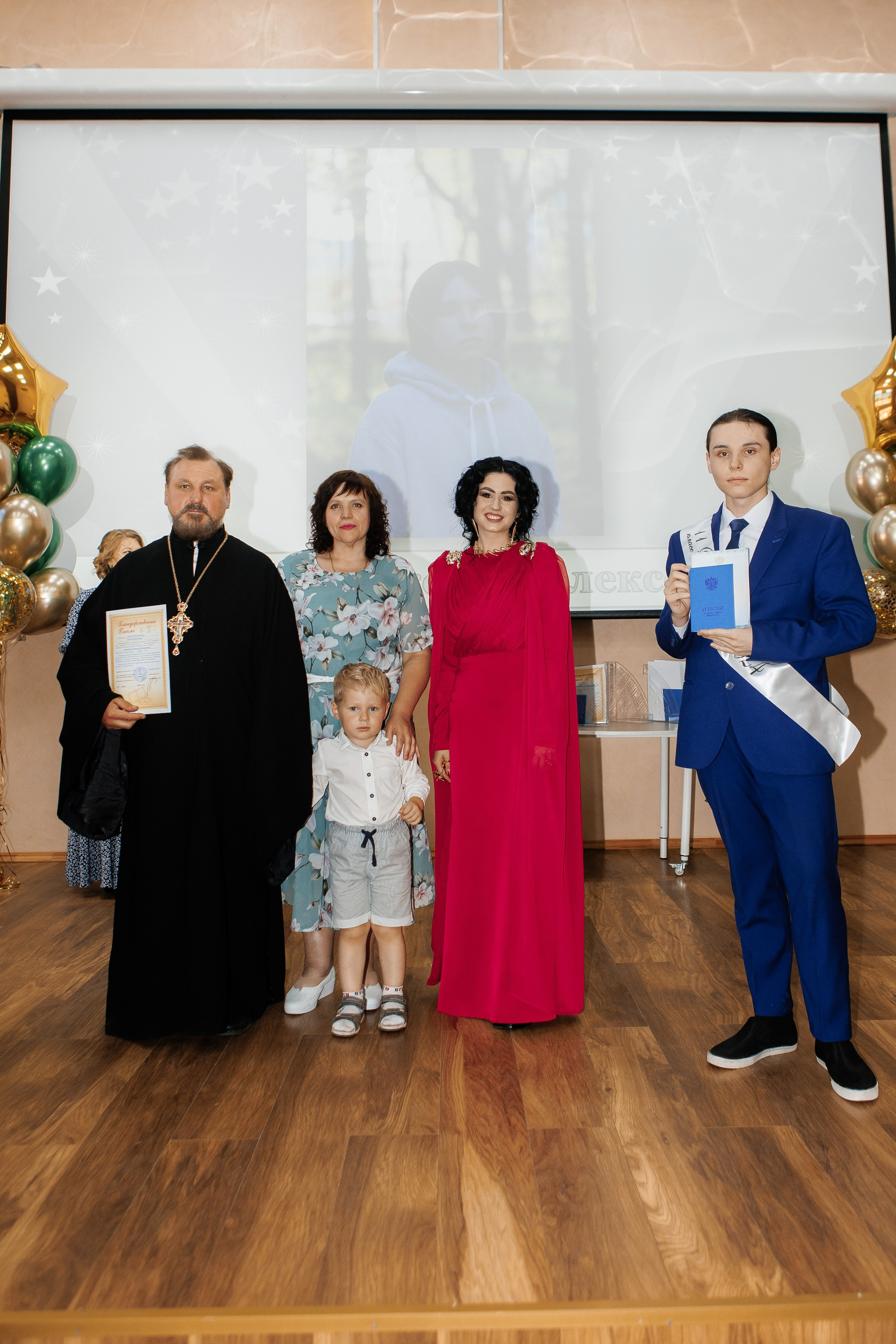 Выпускной Гимназия 12 2024 г. Свадебный и портретный Фотограф в Липецке Дмитрий Котюков