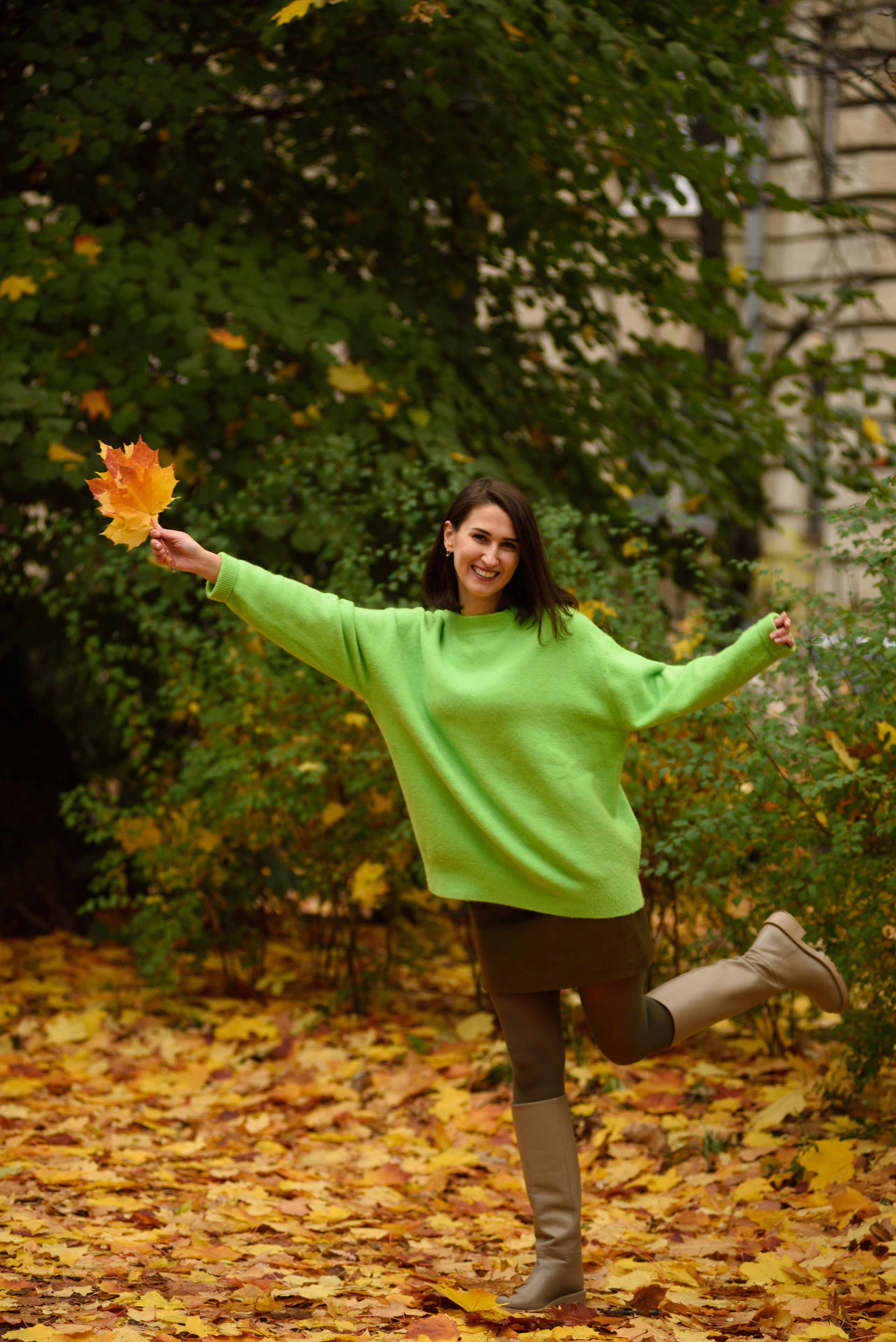 Настя. Прогулка по Лопухинскому саду. Фотограф в Санкт Петербурге Александра Вильдгрубе
