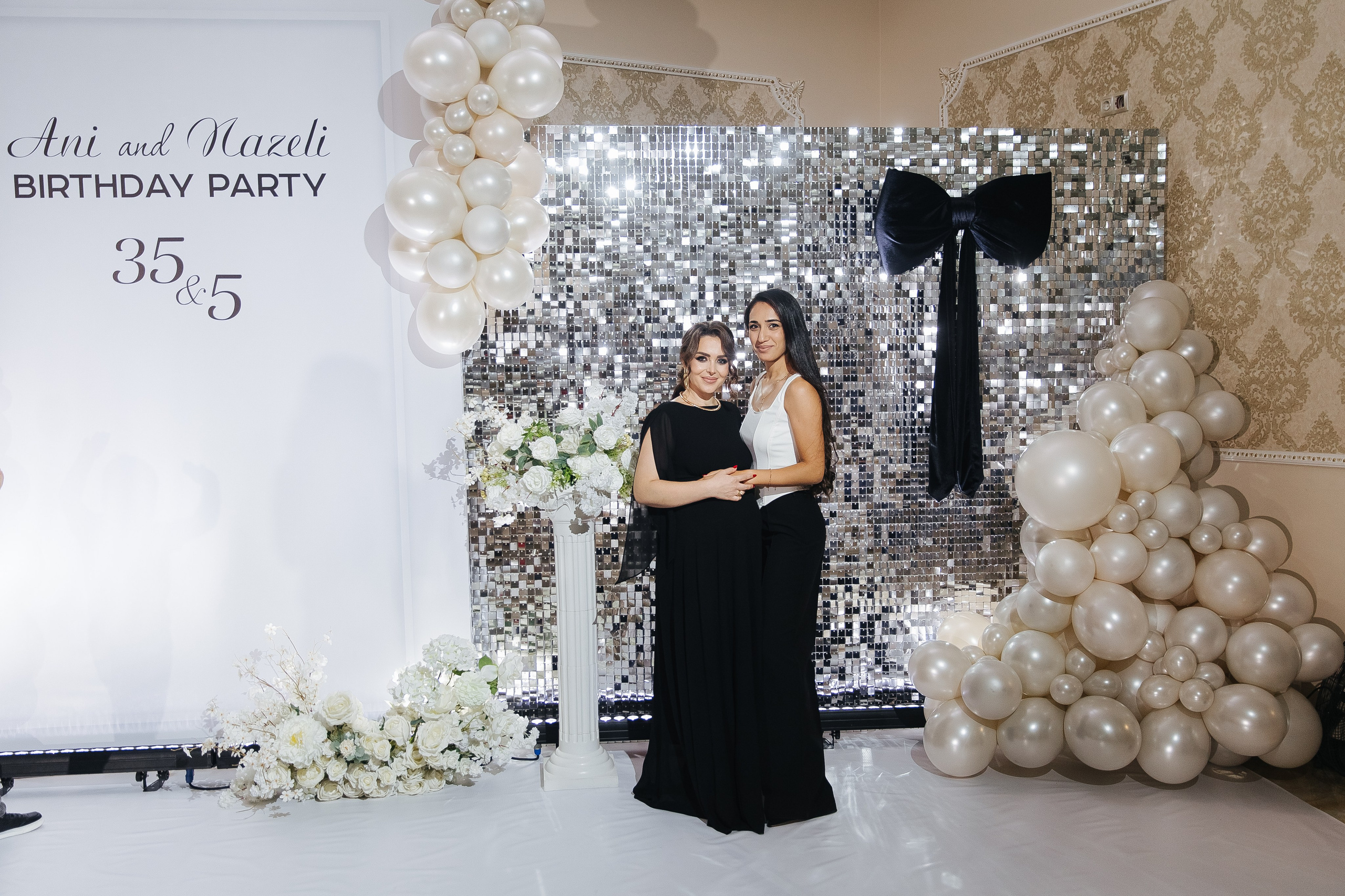 Ани и Назели. 35&5 День рождения, «Янтарь». Фотограф в Красноярске Надежда Воскресенская