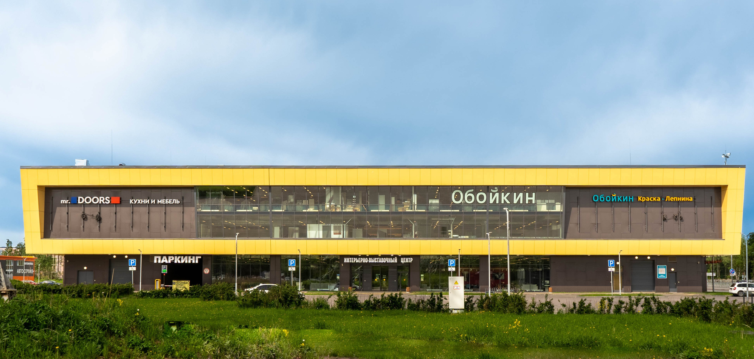 Фасады зданий. Фотограф недвижимости Света Гу в Санкт-Петербурге