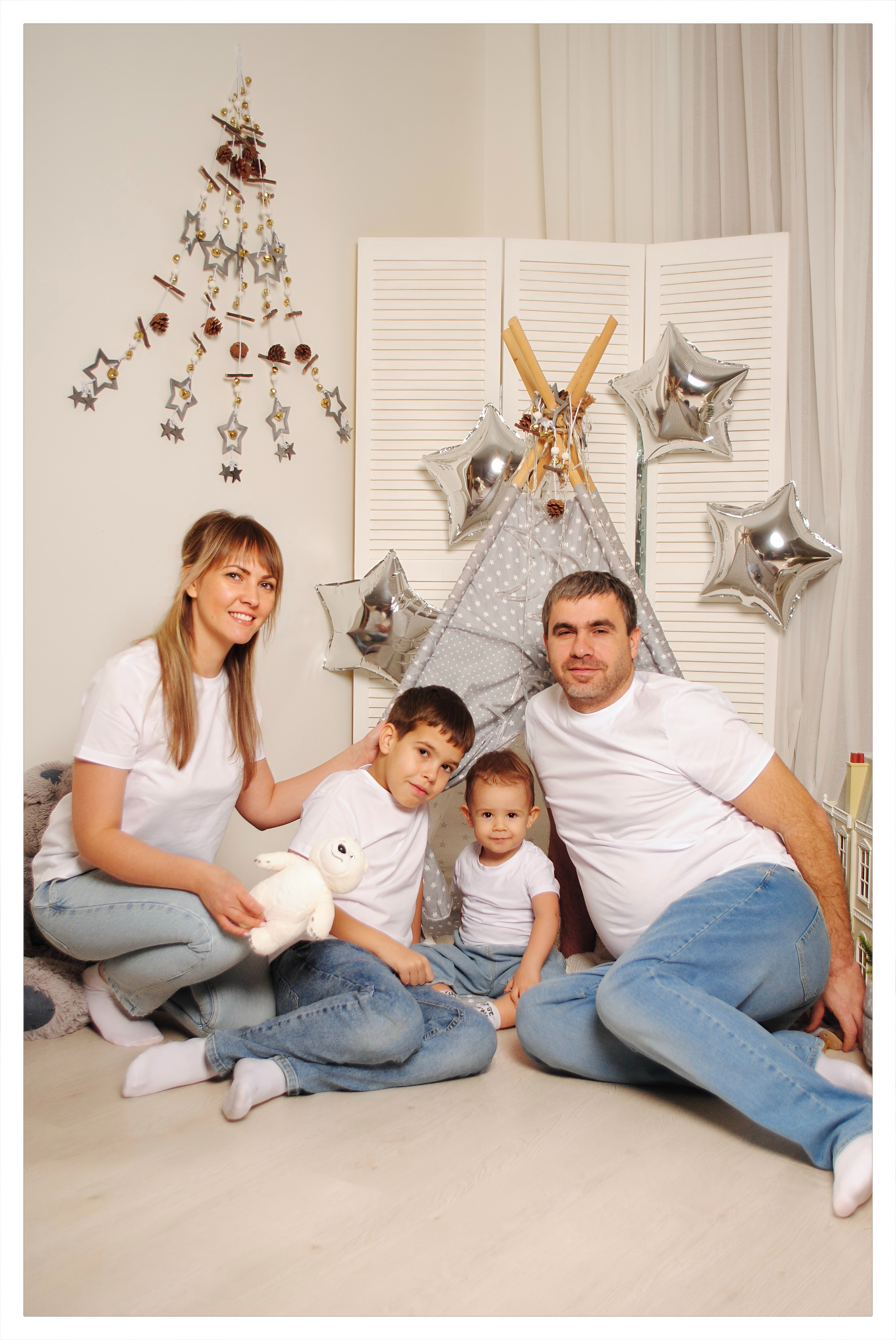 Большая греческая семья. Фотограф Мария Мусаелян