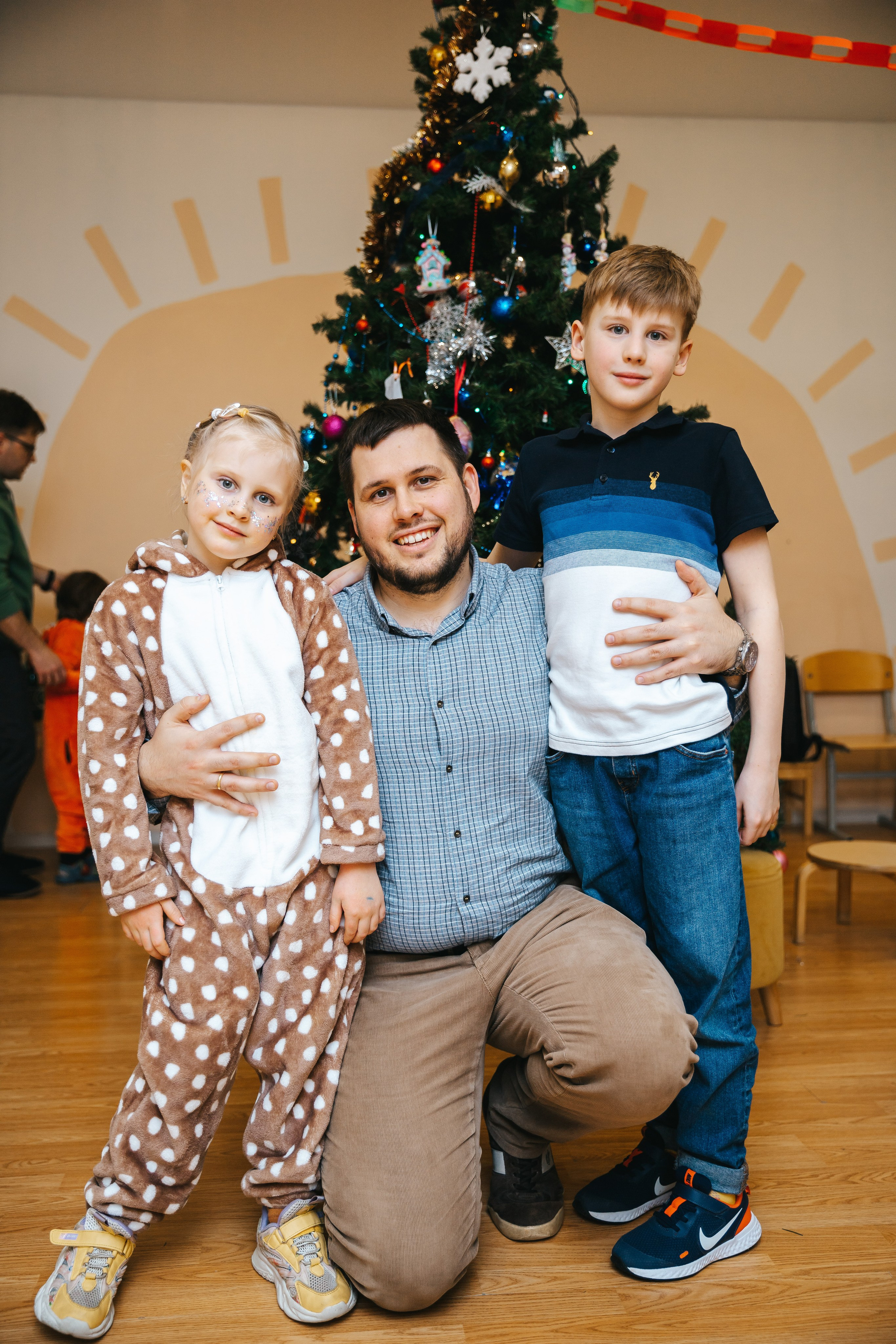 Новогодний утренник в Монтессори-садике. Семейный lifestyle фотограф в Санкт-Петербурге Людмила Пахомова