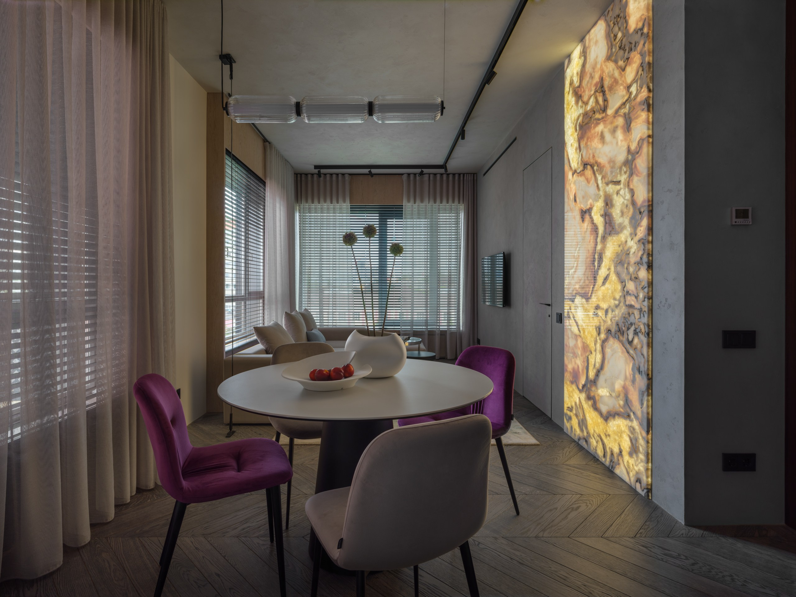 Юлия Шевелева дизайн проект Цветная, большой квартиры на Первомайской. Коваль Илья — Интерьерный и архитектурный фотограф