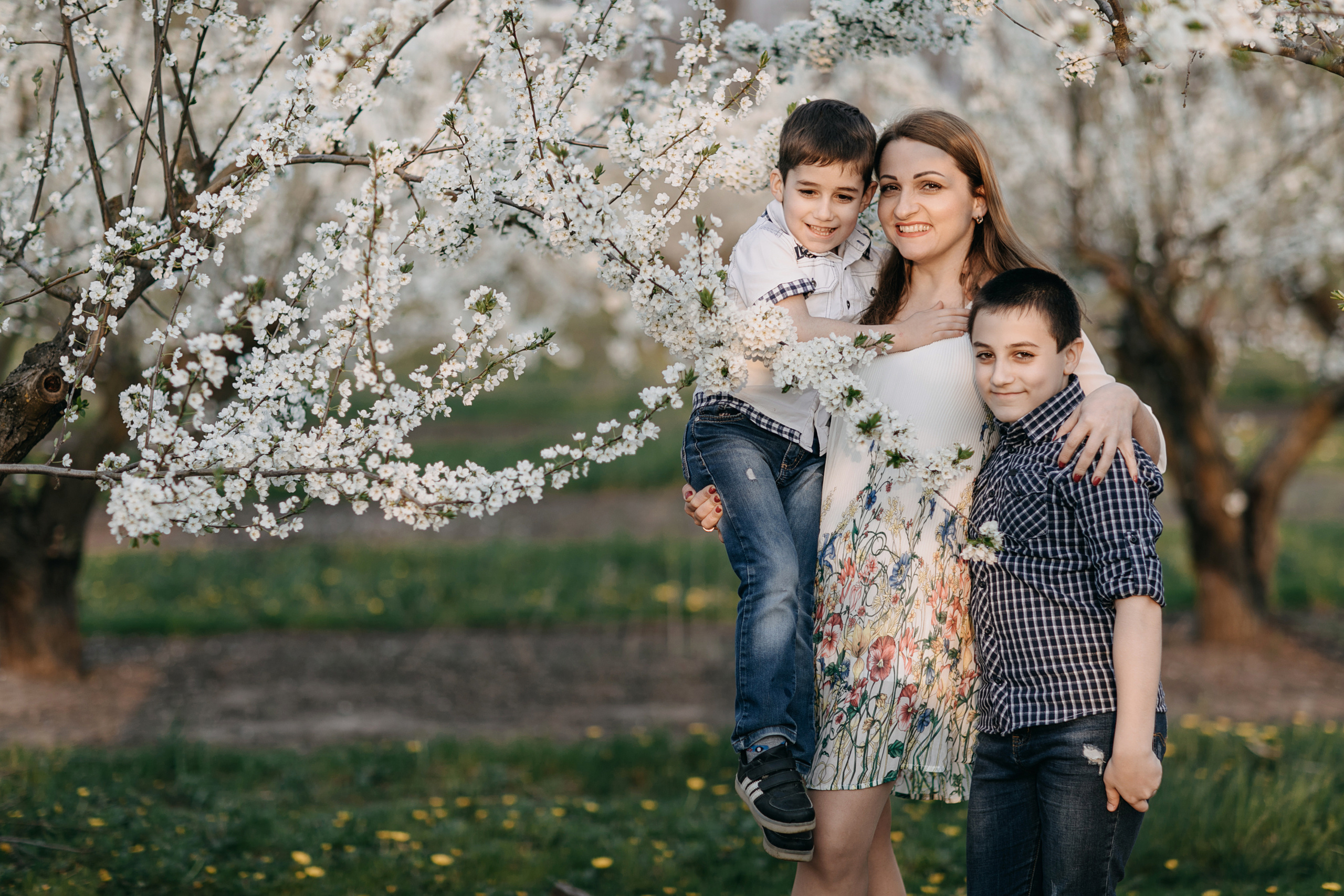 Фотосессия в весеннем саду