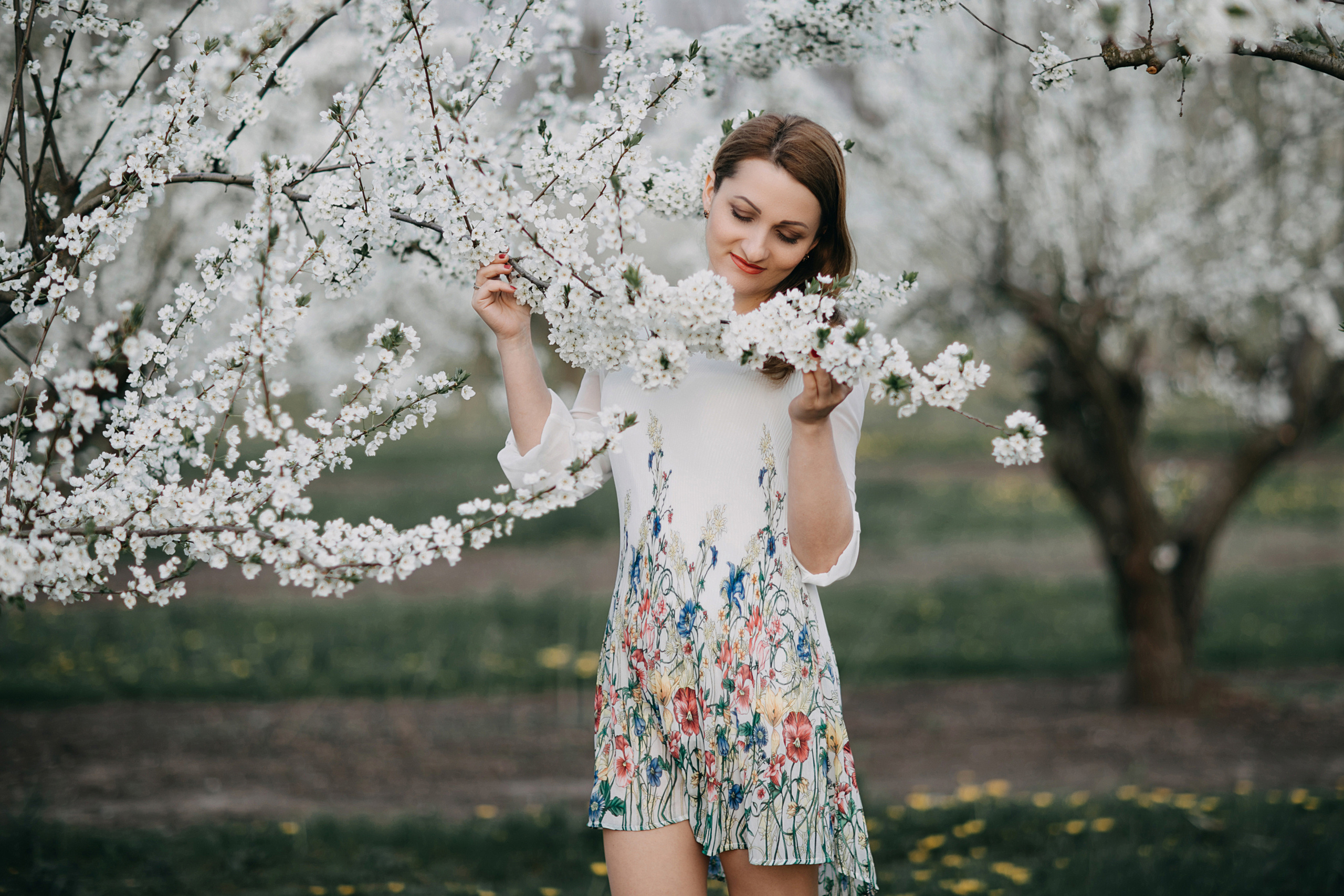 Фотосессия в весеннем саду