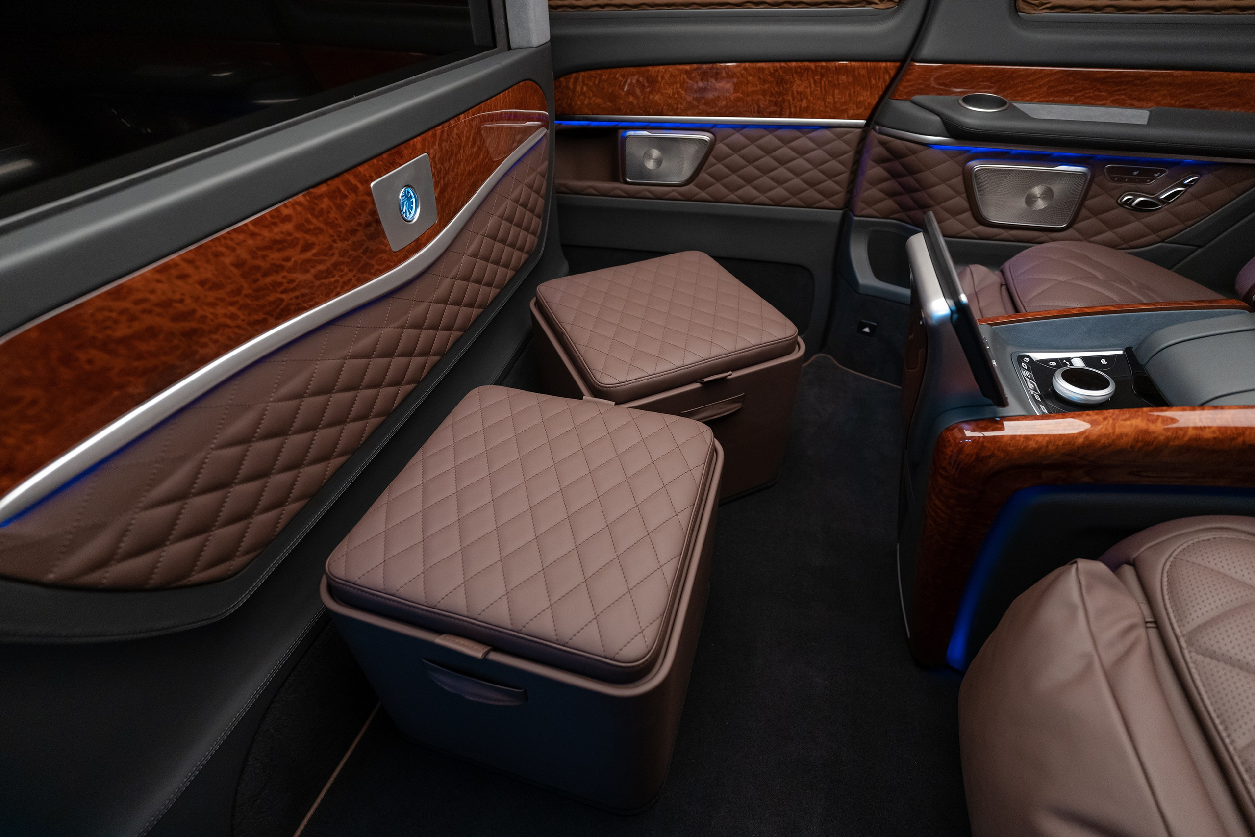 V-Class Dark Rum. Автомобильный фотограф в Москве | Базилев Александр