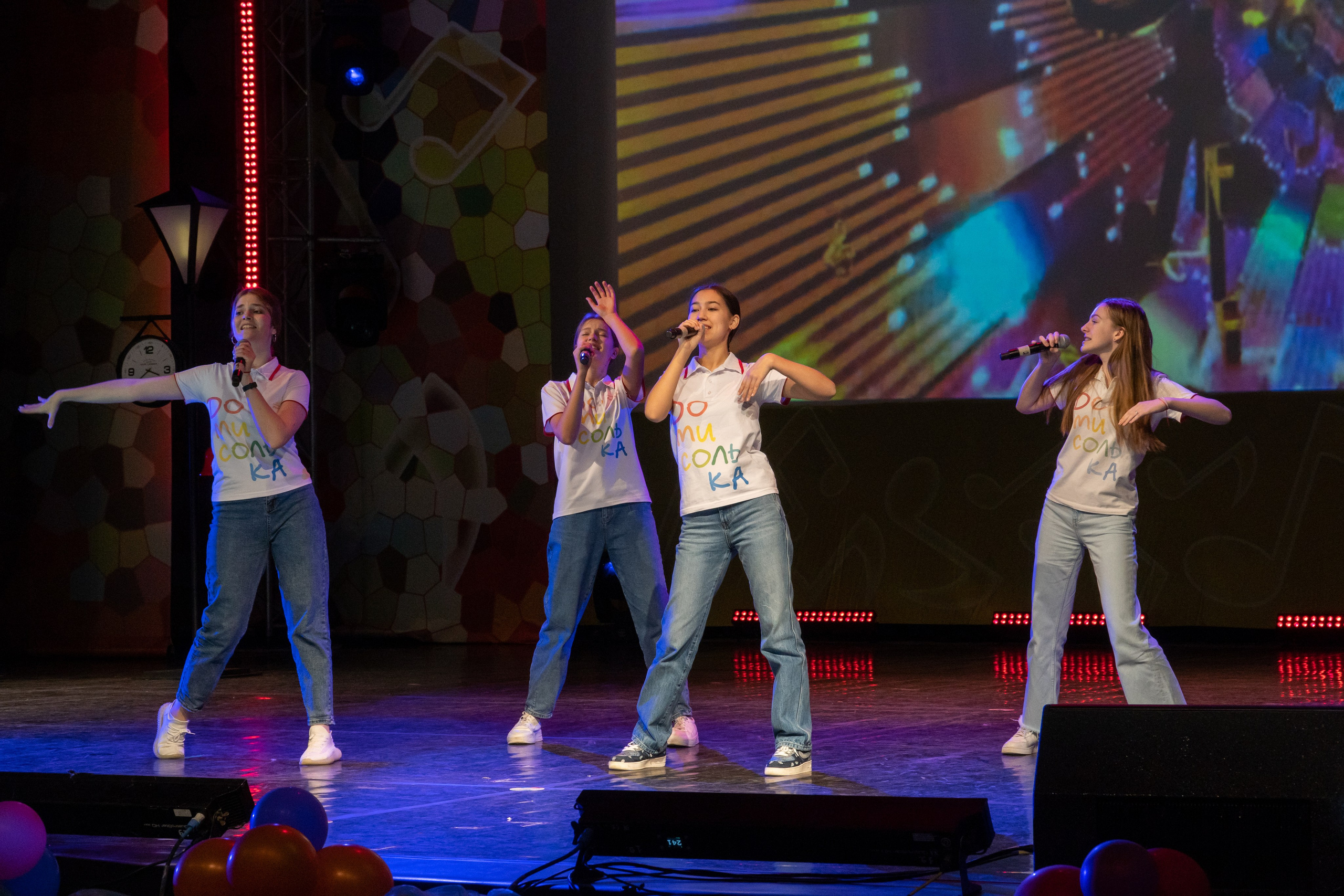 Съёмка концерта для Домисольки, большой концертный зал Космос. «Студия DRONAVT`s» — видеосъёмка и фотография г. Москва