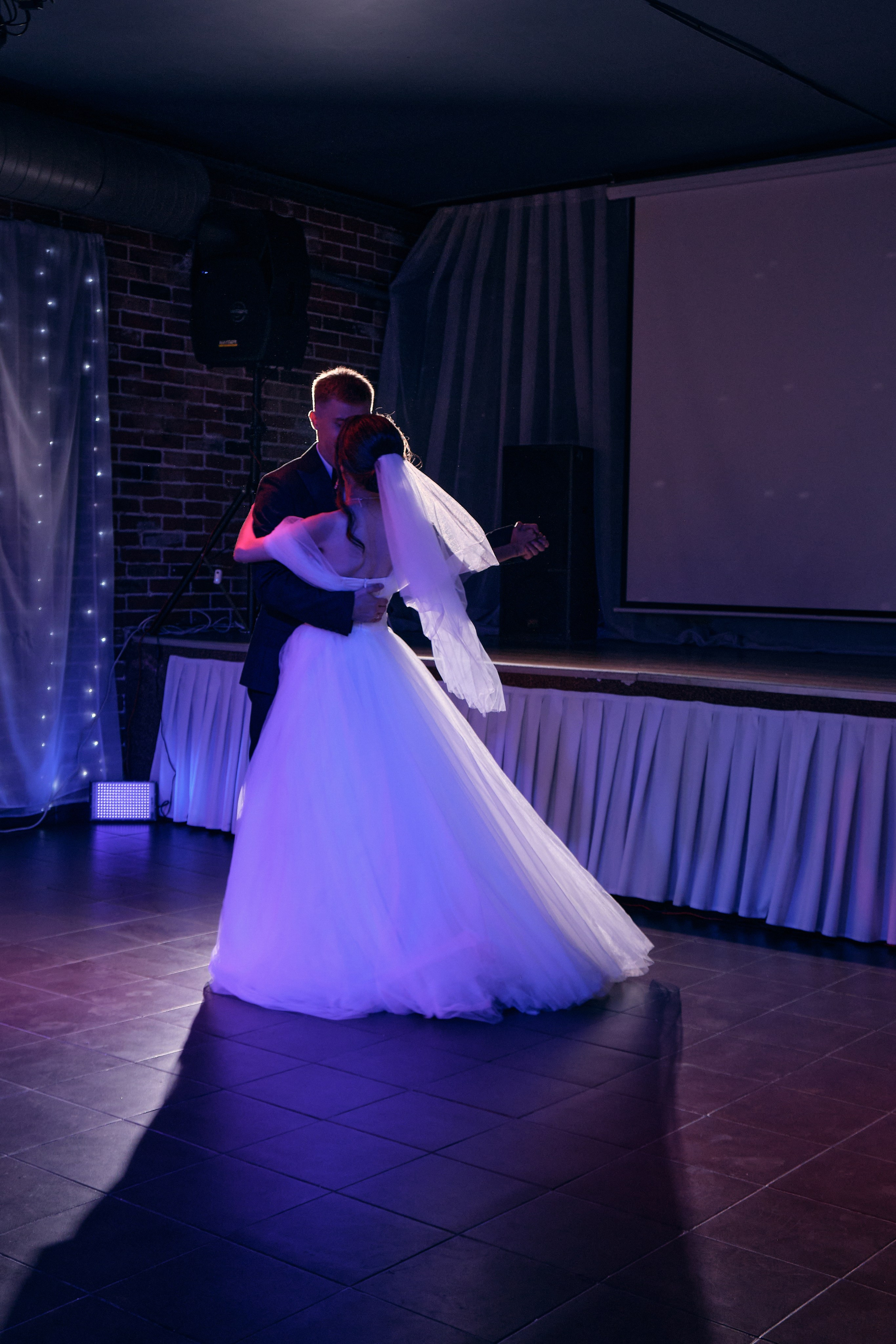 Банкет. Фэшн фотограф Арина Эльюс в Новосибирске