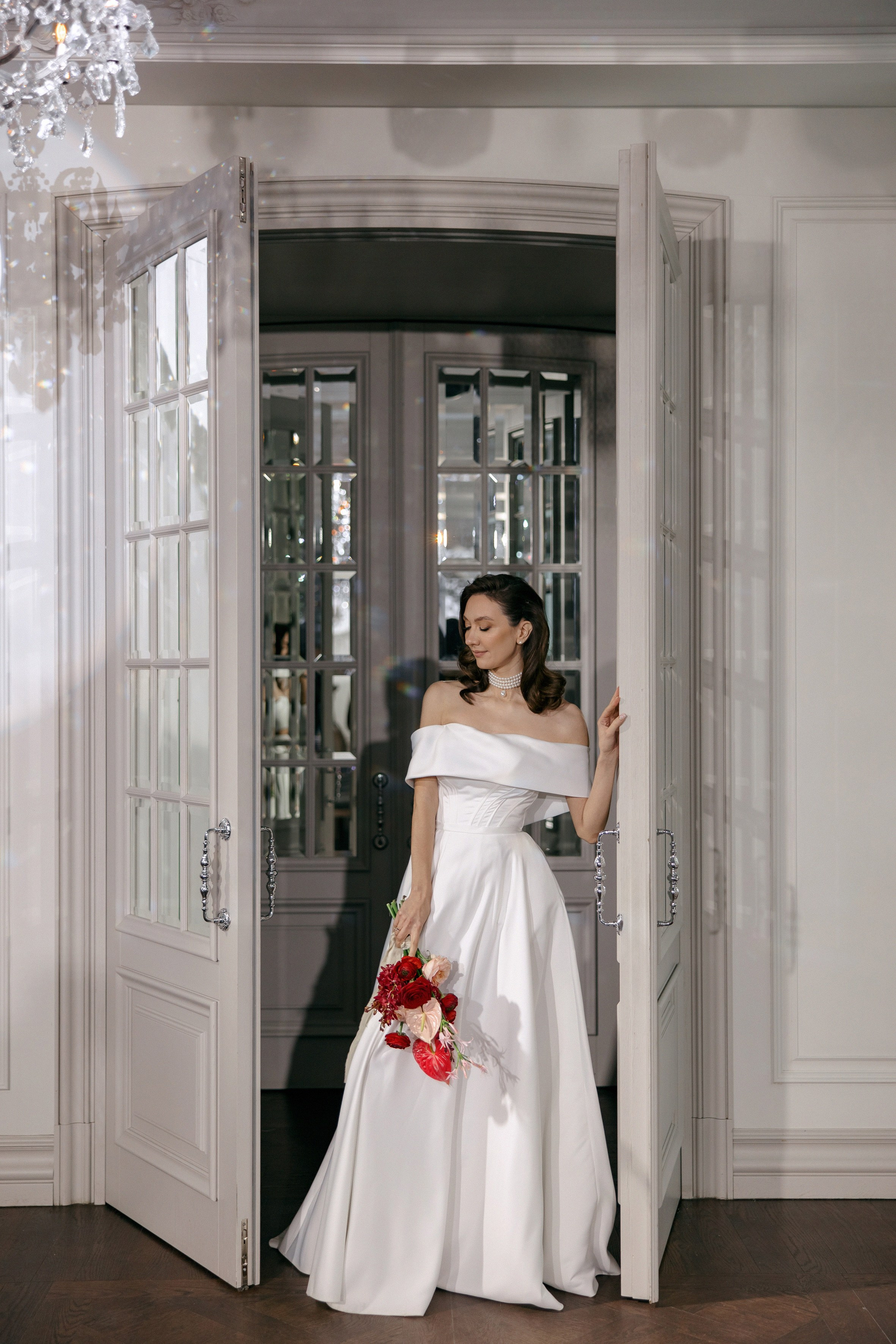 свадьба в особняке, камерная свадьба кафе мишель портрет невесты фотограф москва