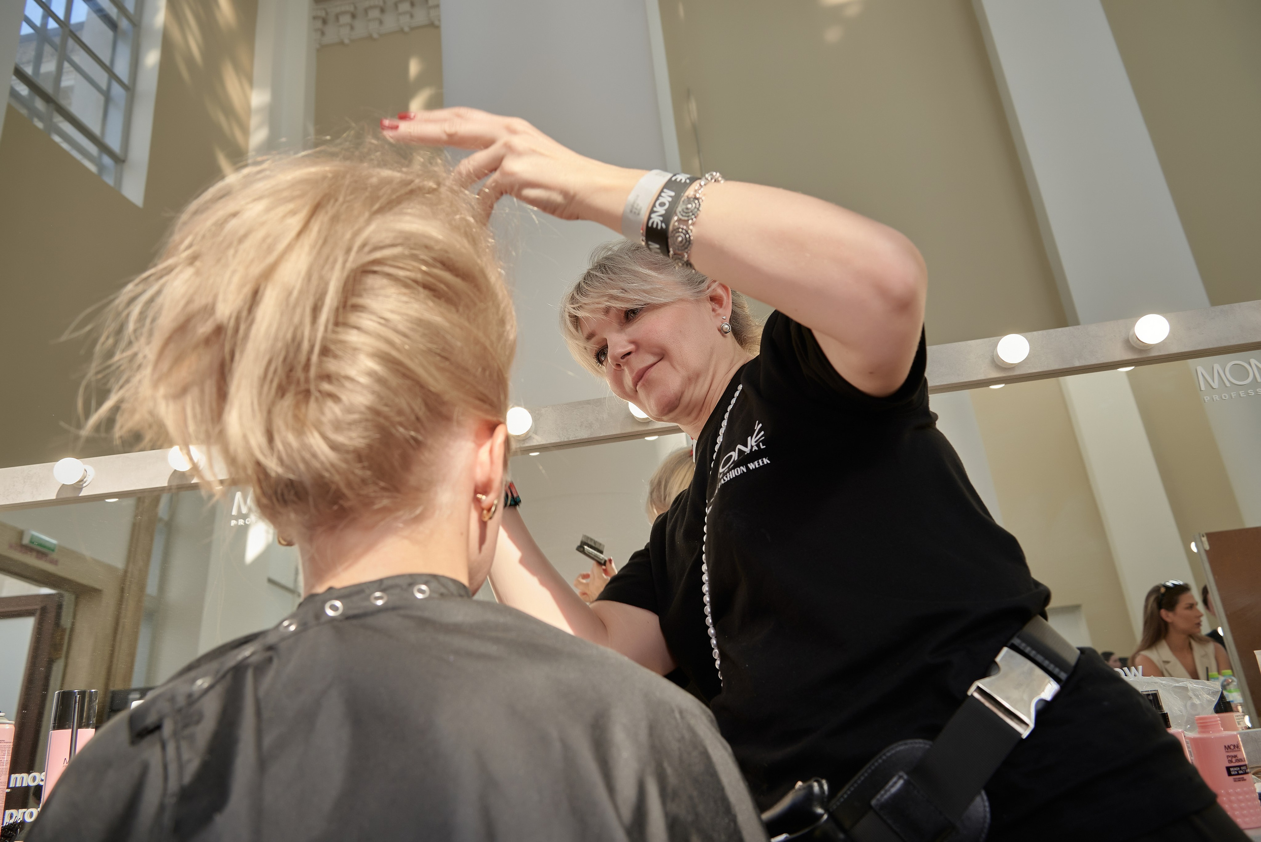 Backstage с показа ALENA COJOCARU RFW 2025. Наталия Дианова — фотограф для брендов и экспертов в Москве