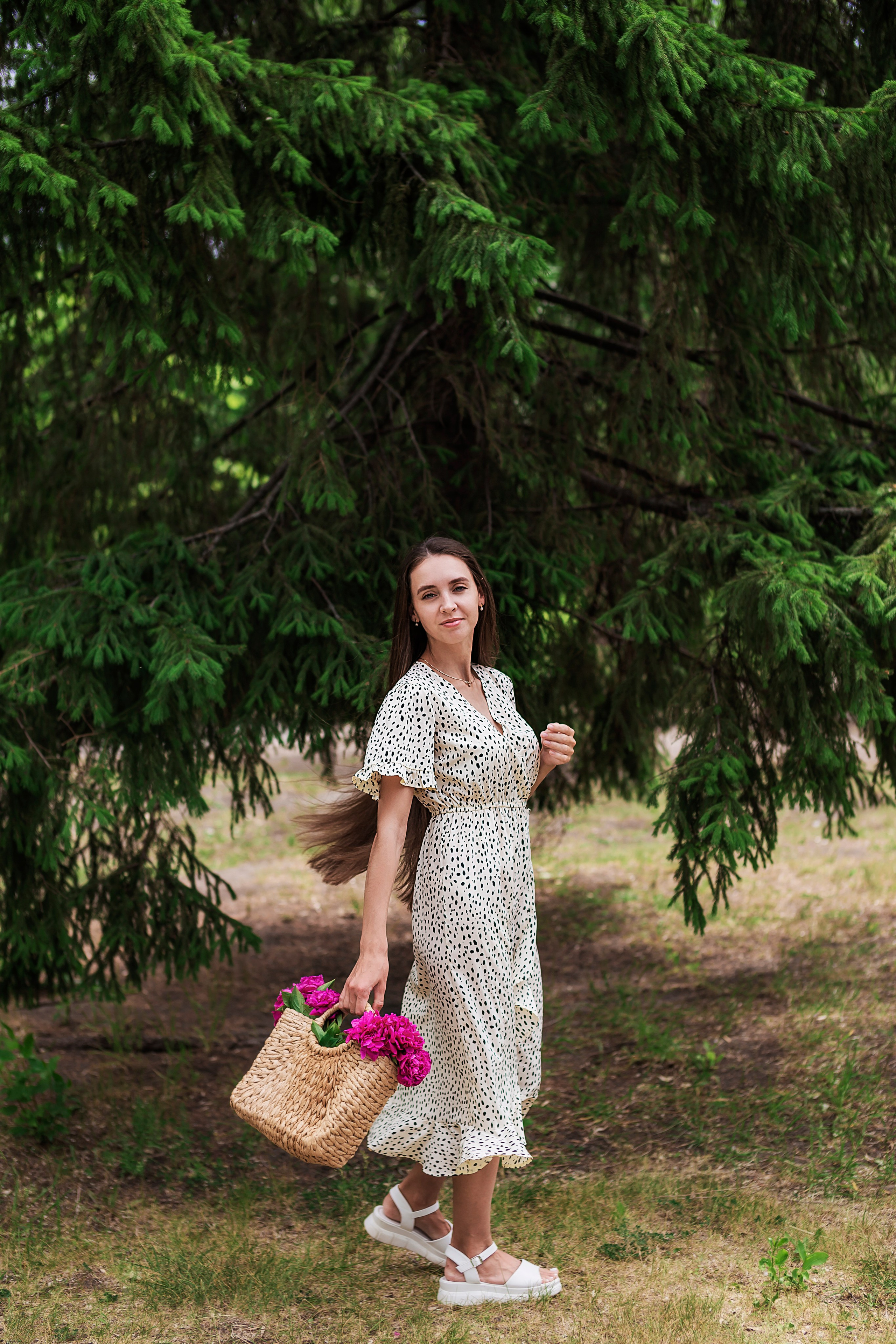 Фотосессия с пионами. Семейный фотограф в Саратове