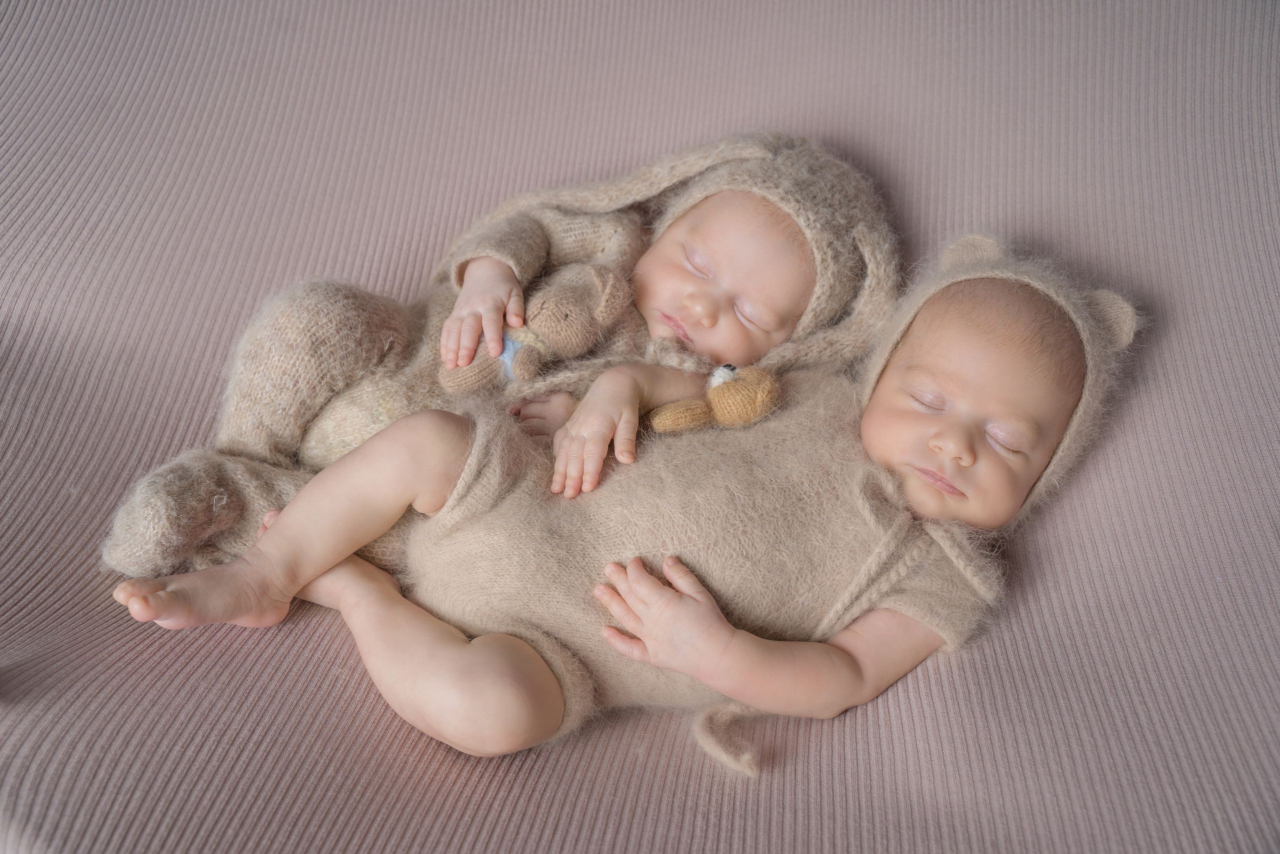 Фотосессия новорожденного на дому