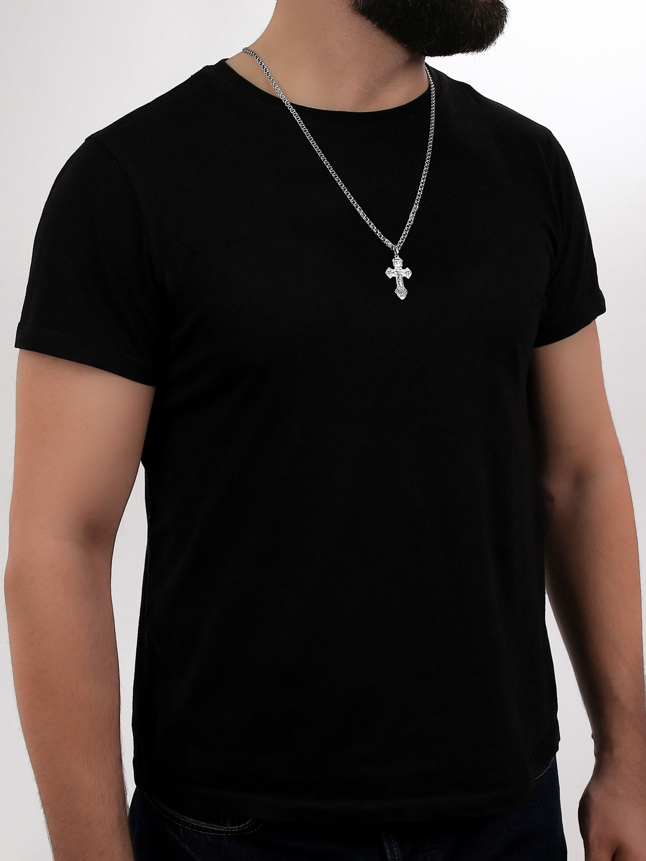 Фото на модели. Предметная Фотосьемка в Москве