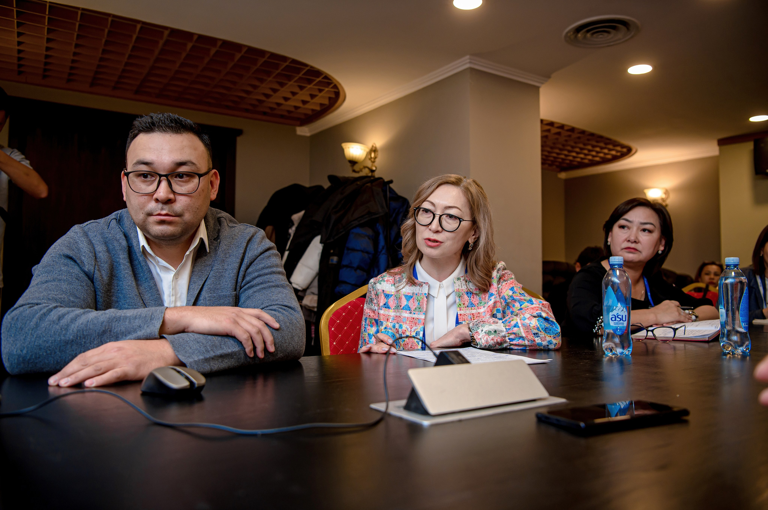 Конференции. Семинары. Елена Северина фотограф, Алматы: репортаж (спорт, концерты, конференции), предметная и фуд-съёмка, портреты, каталоги, фэшн, ретушь