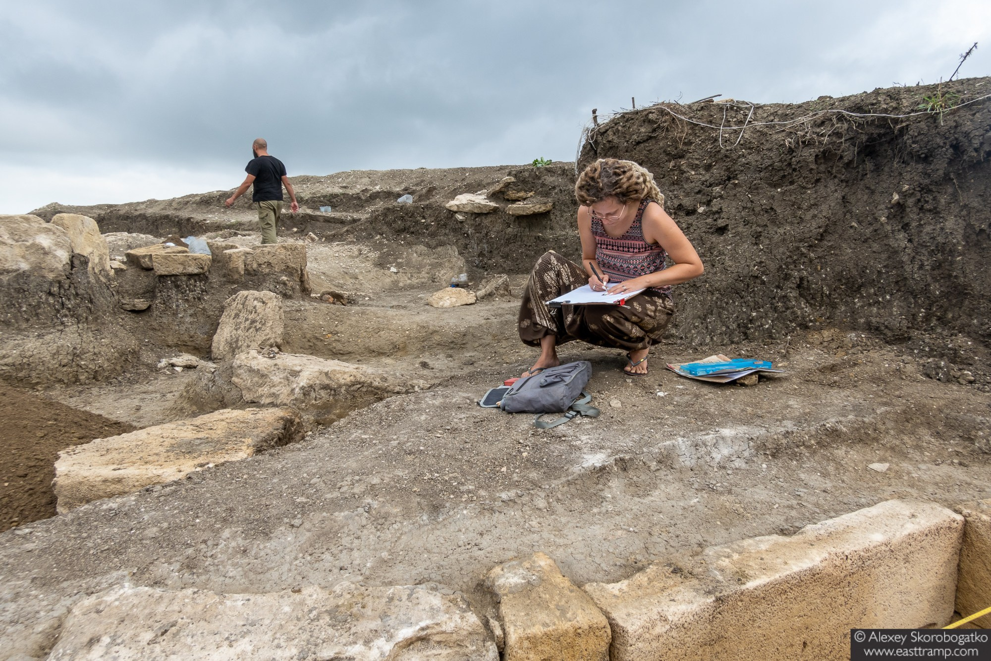 Археологические раскопки некрополя Кыз-Аул в Крыму. Фотограф Алексей Скоробогатько