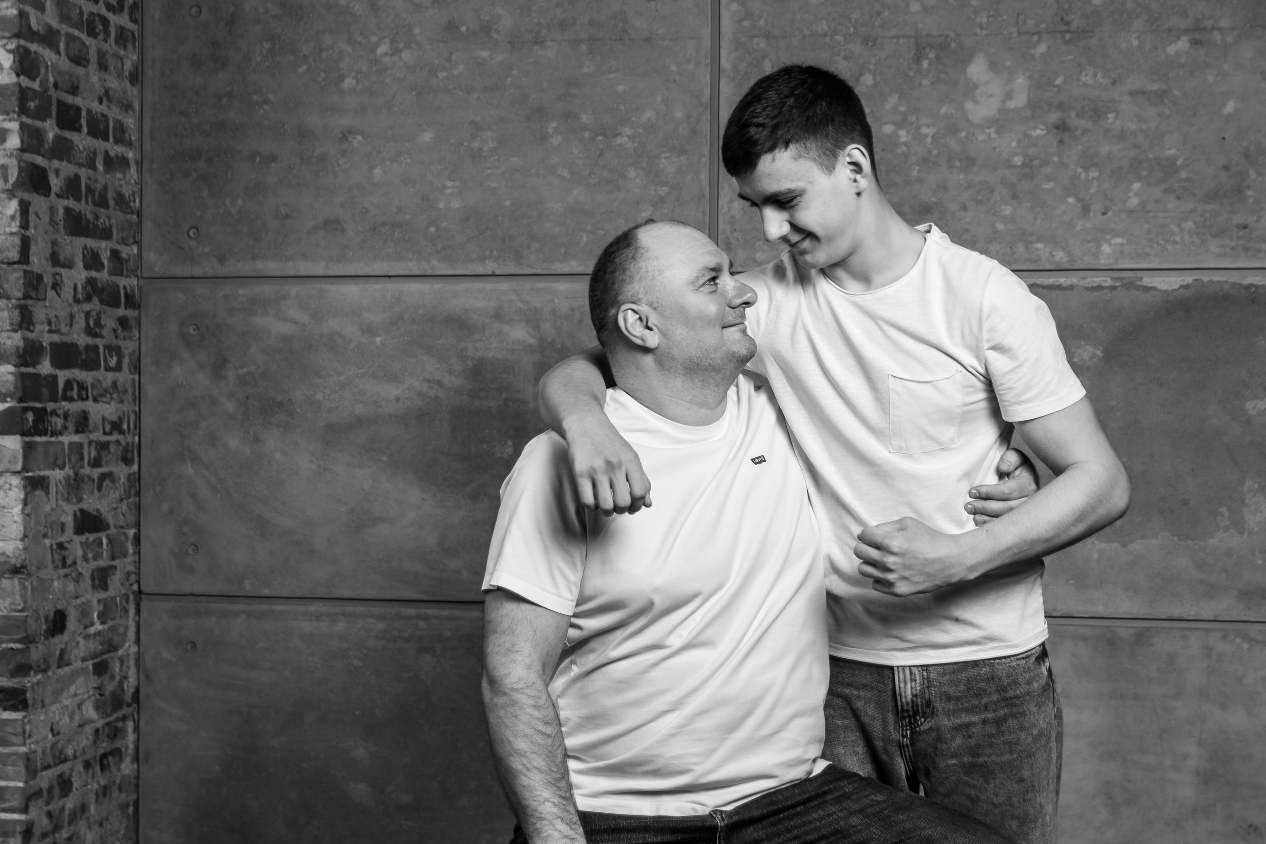 Фотосессия отец и взрослый сын. Семейный и детский фотограф Кущ Наташа