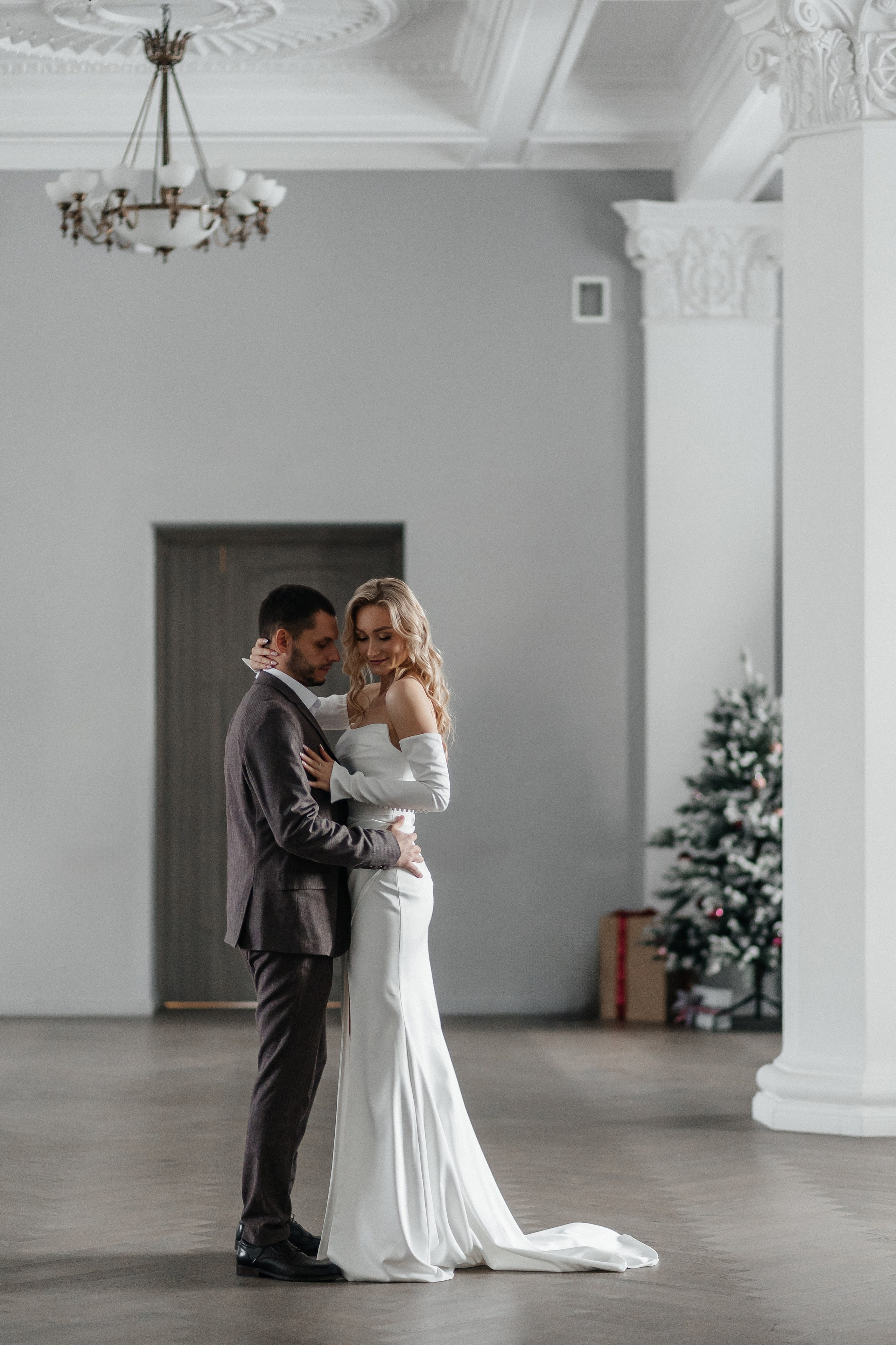 Максим и Анастасия (прогулка). Фотограф свадебный семейный в Красноярске Шукшина Наталья