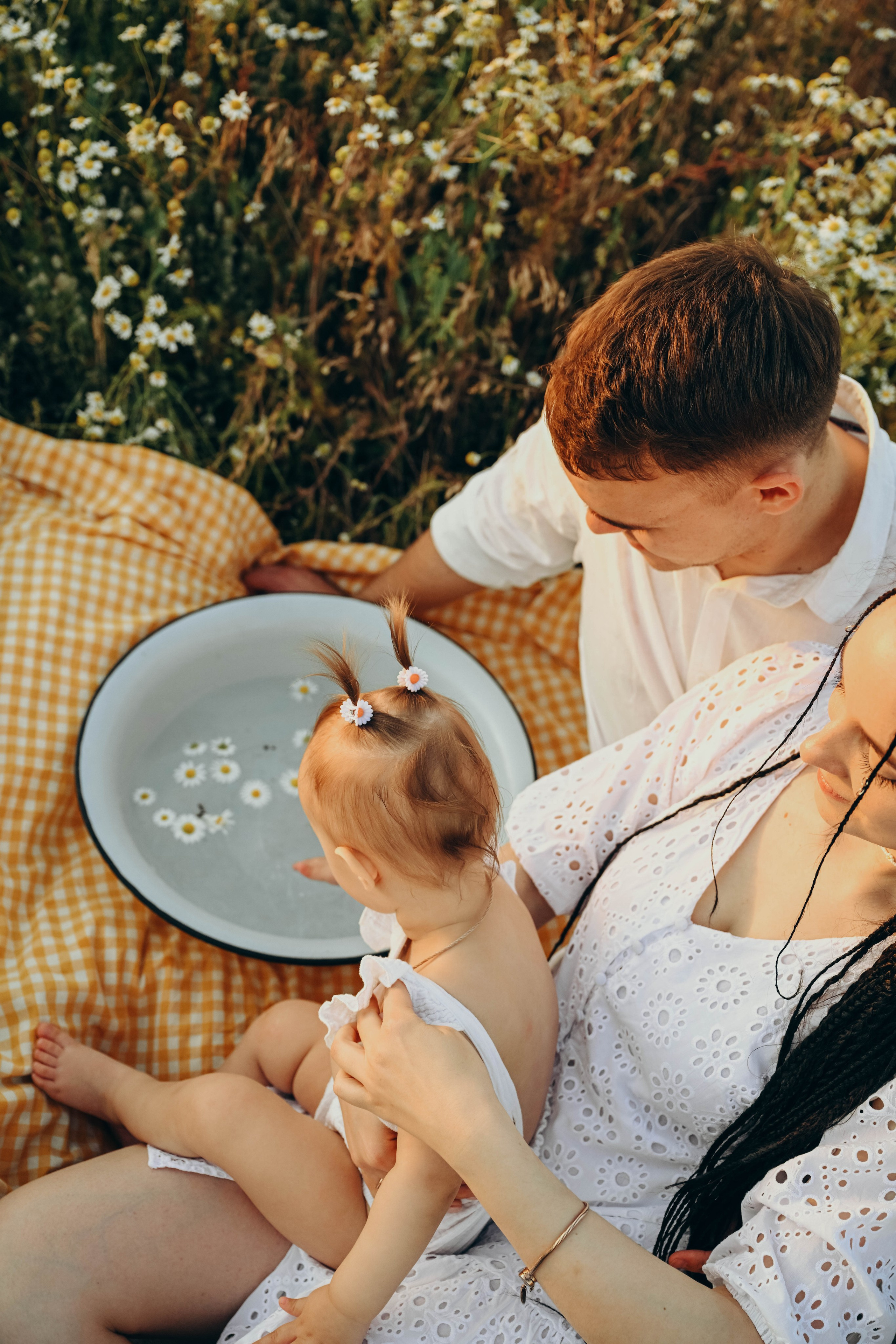 Ромашковое поле. Семейный фотограф в Москве Люберцах Ирина Вронская