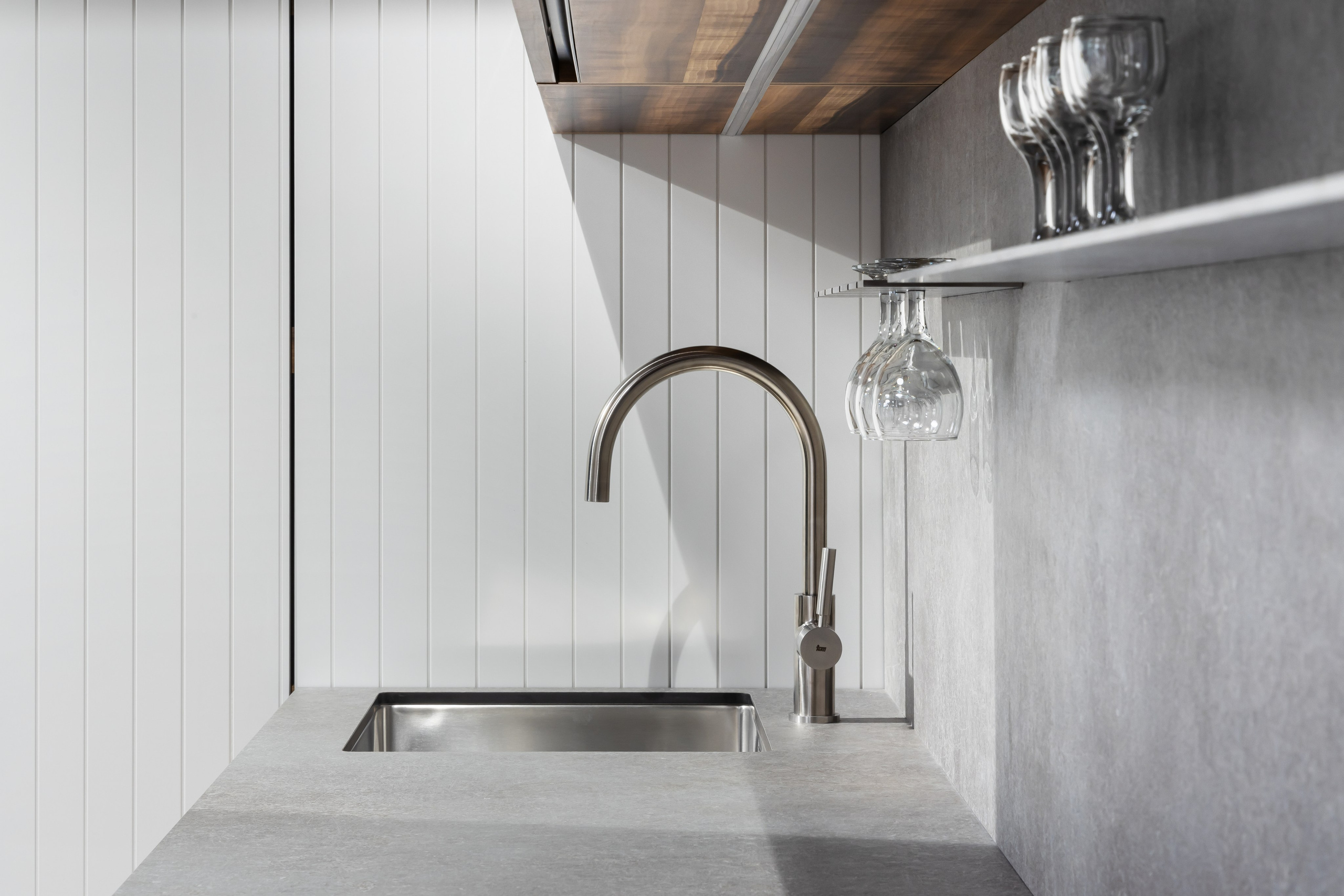 Кухня из натурального шпона. Мебель на заказ