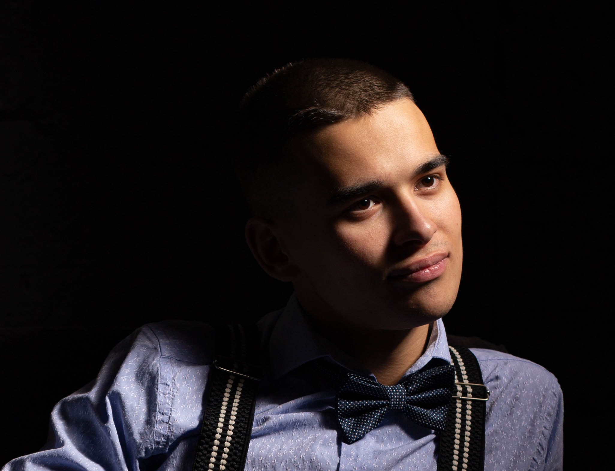 Крупный мужской портрет