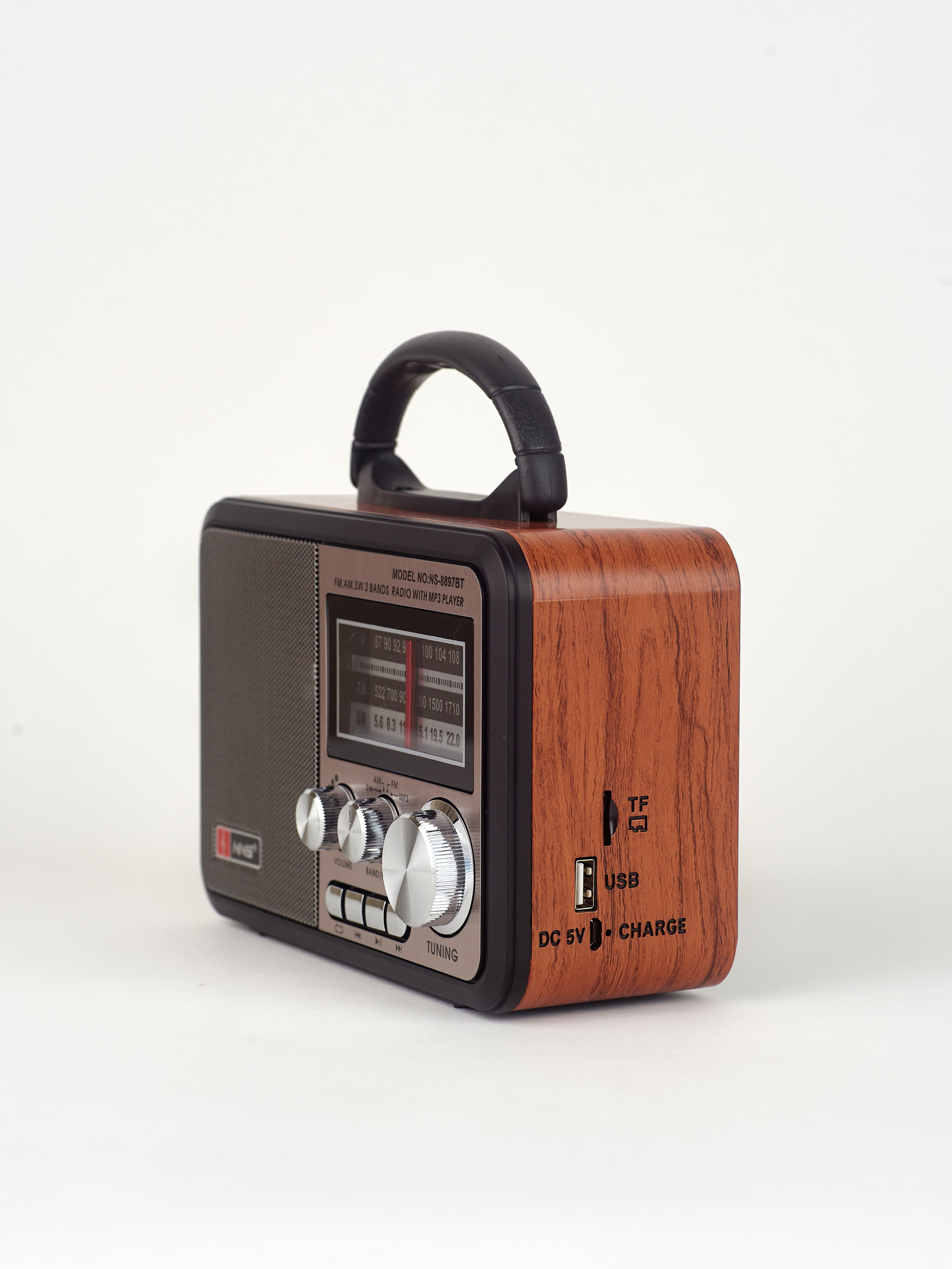 Радио. Предметный фотограф, инфографика и видео в Санкт-Петербурге