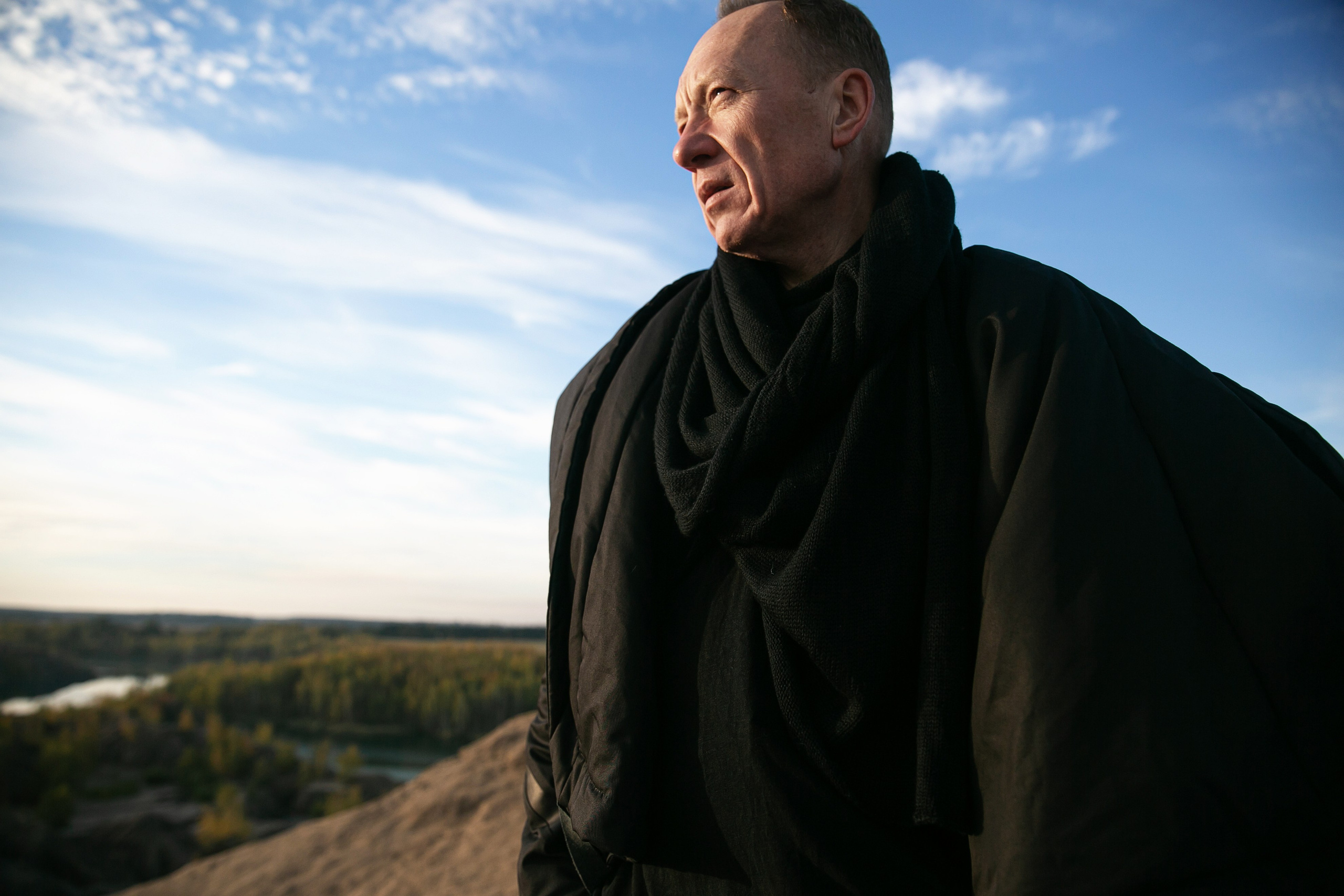 Editorial for multi-brand boutique «ЧОрная икра». АННА ВЕРСО / ANNA VERSO | Визуальный художник / Visual artist