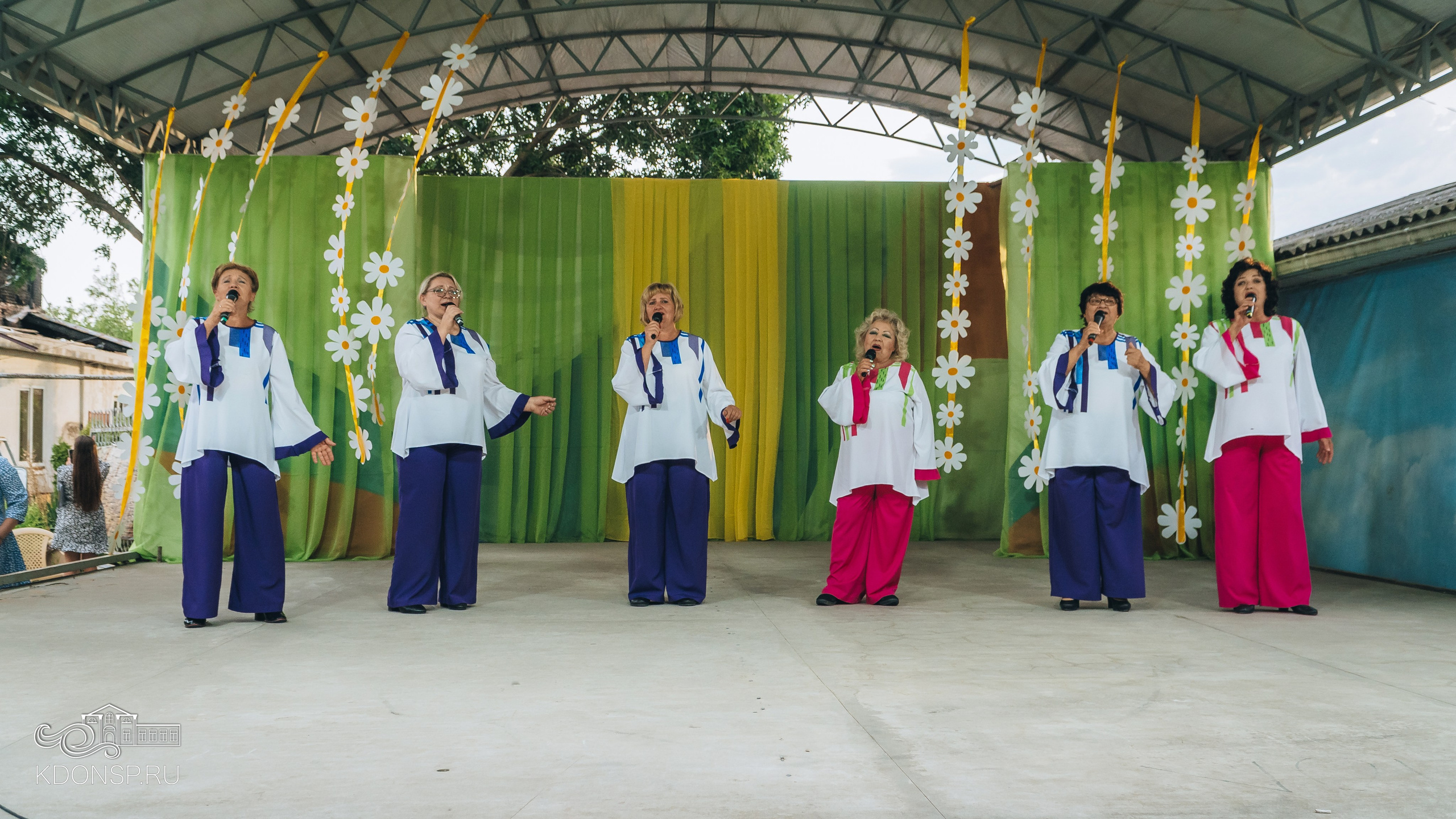 День семьи, любви и верности. Новотитаровский Дом культуры