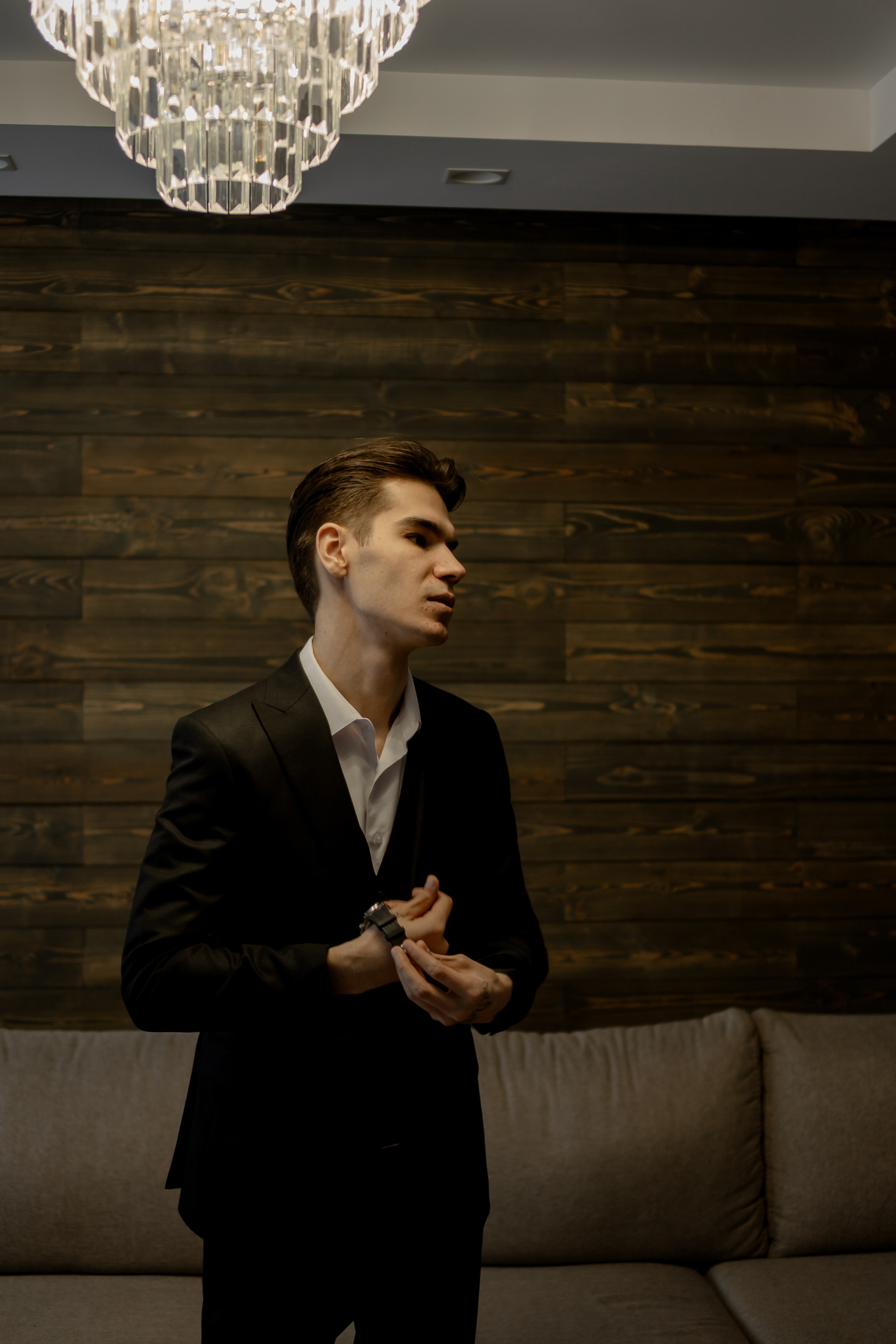 СВАДЕБНАЯ СЬЕМКА СБОРОВ В ОТЕЛЕ И ВЫЕЗД НА ЦЕРЕМОНИЮ (СНЯТО В СИБИРЕ В НИЖНЕВАРТОВСКЕ). Профессиональный фотограф, Санкт-Петербург — Виктория Богомолова