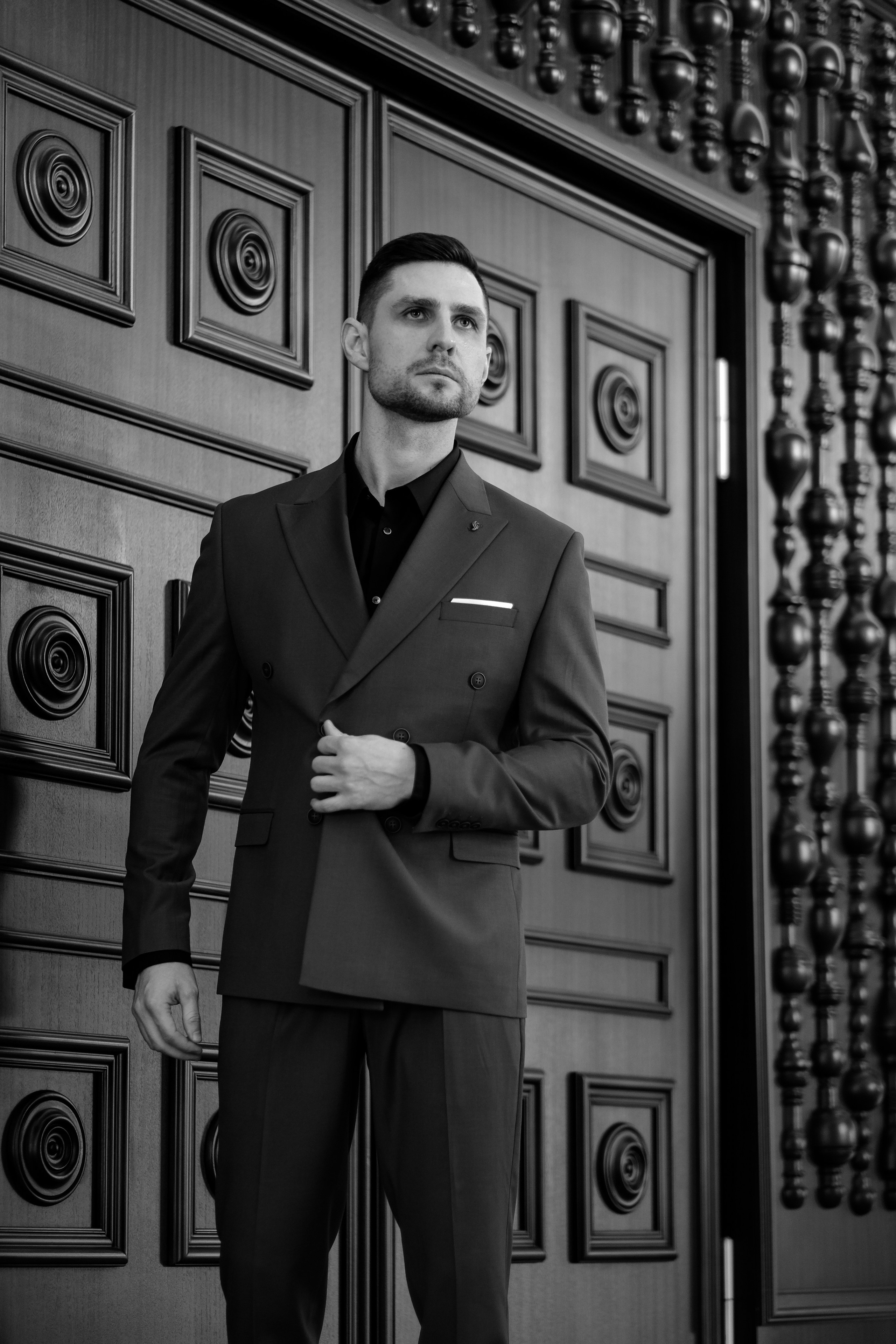 Свадебная фотосессия в театре драмы имени Наума Орлова. Свадебный фотограф в Челябинске Сырчикова Наталья