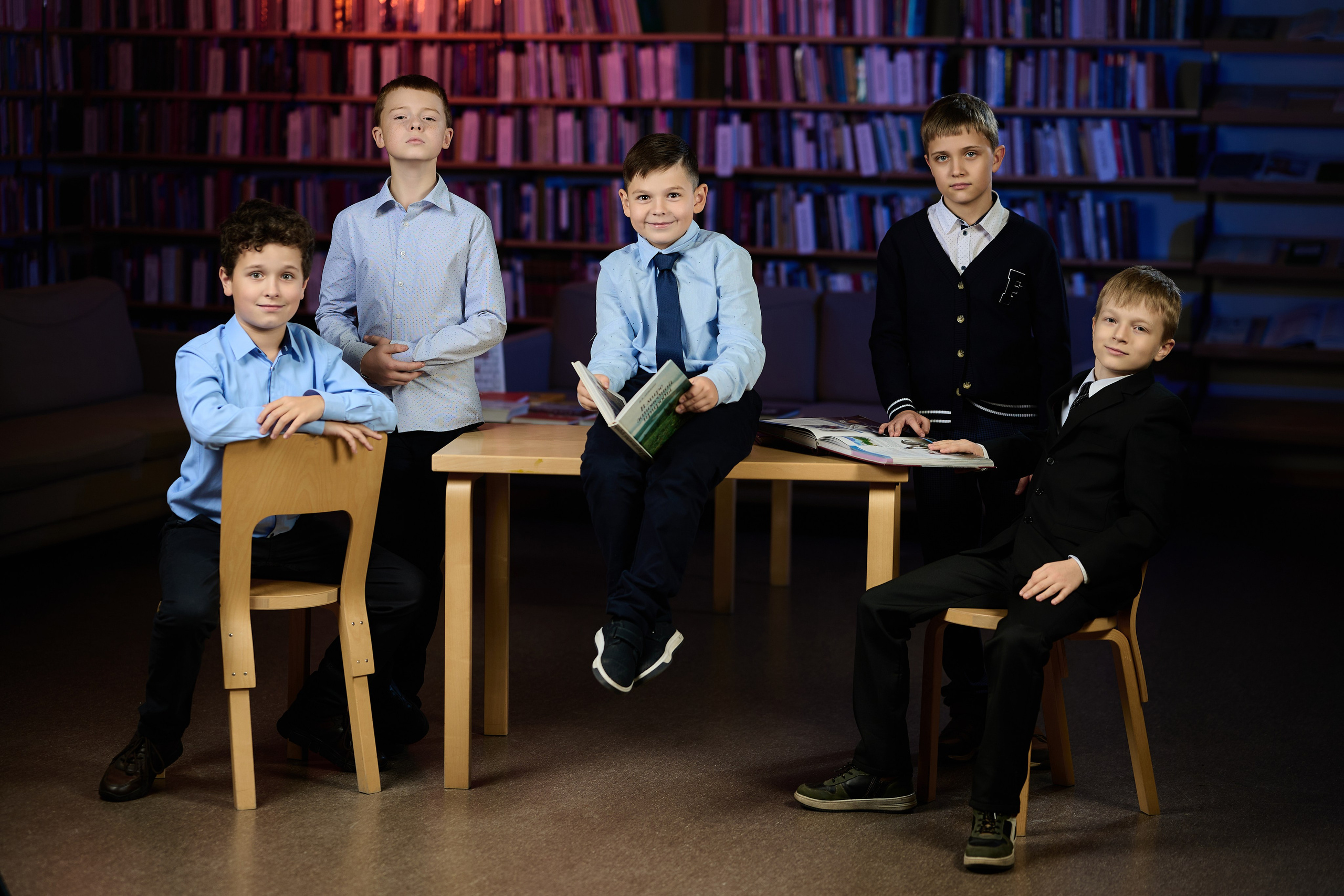 Съёмка в библиотеке. Выпускной альбом Выборг, Каменногорск, Светогорск, Санкт-Петербург