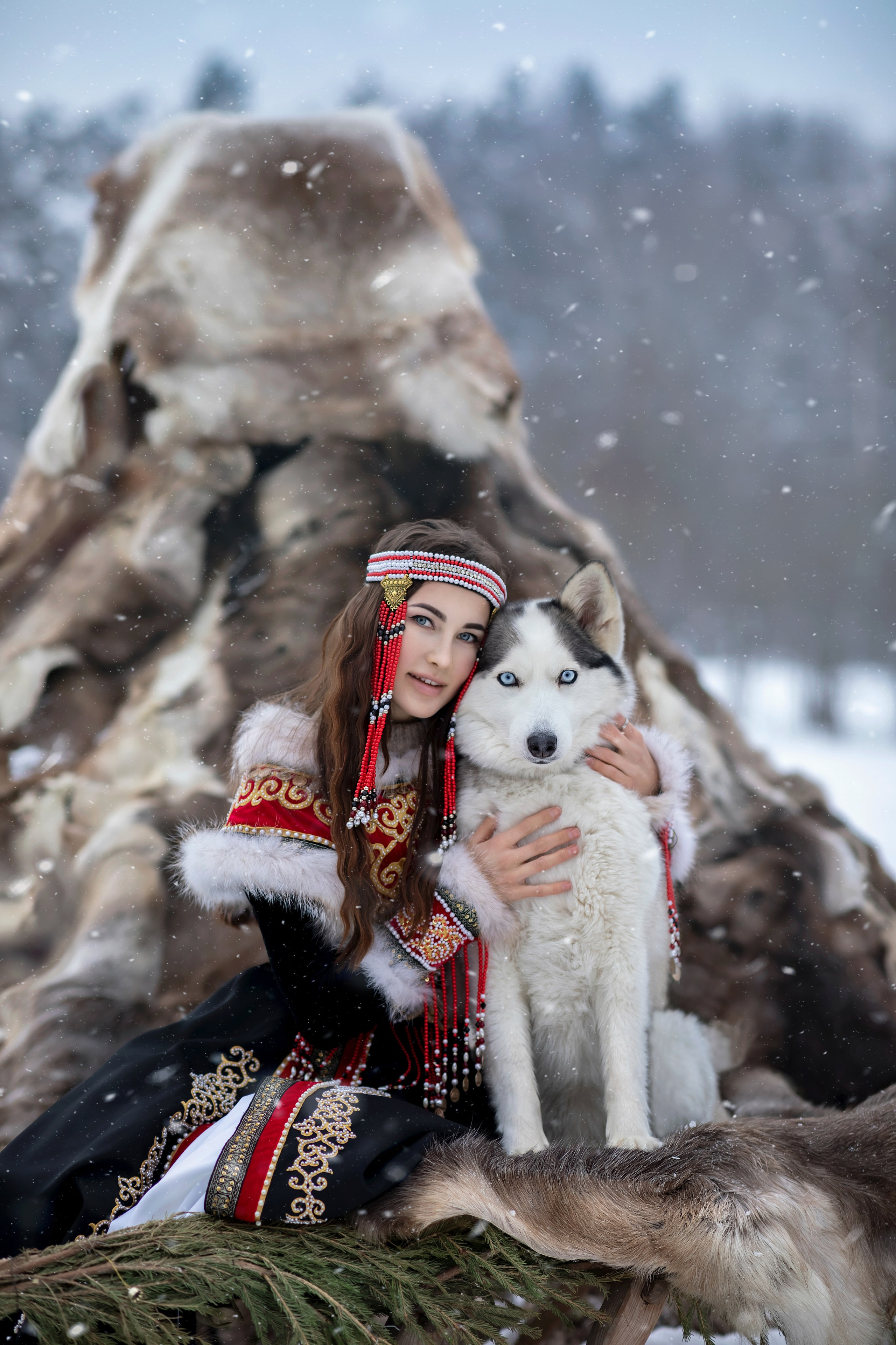 A14. Дизайнер костюмов и украшений, фотограф