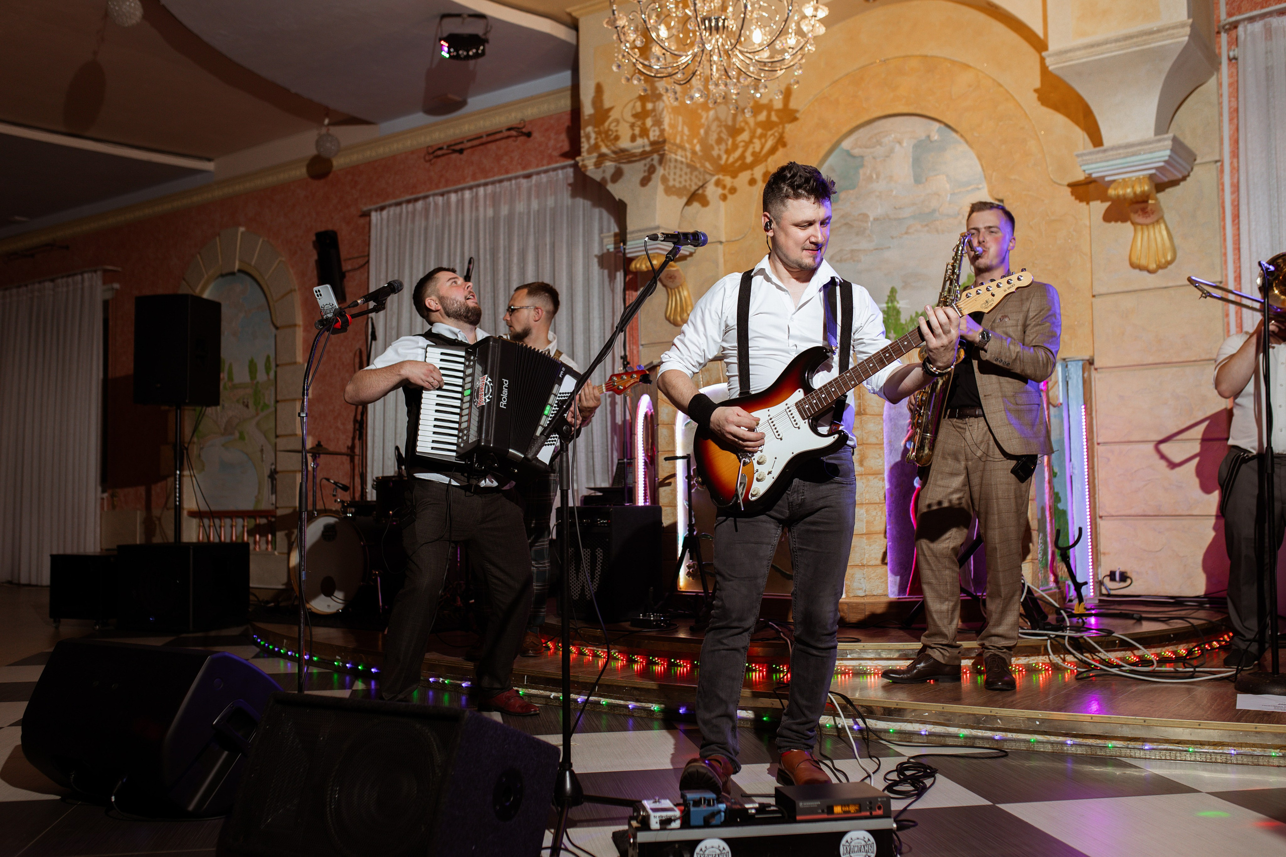 Микс классики и вечеринки Оксаны и Леши. Свадебный фотограф Елена Рубцова