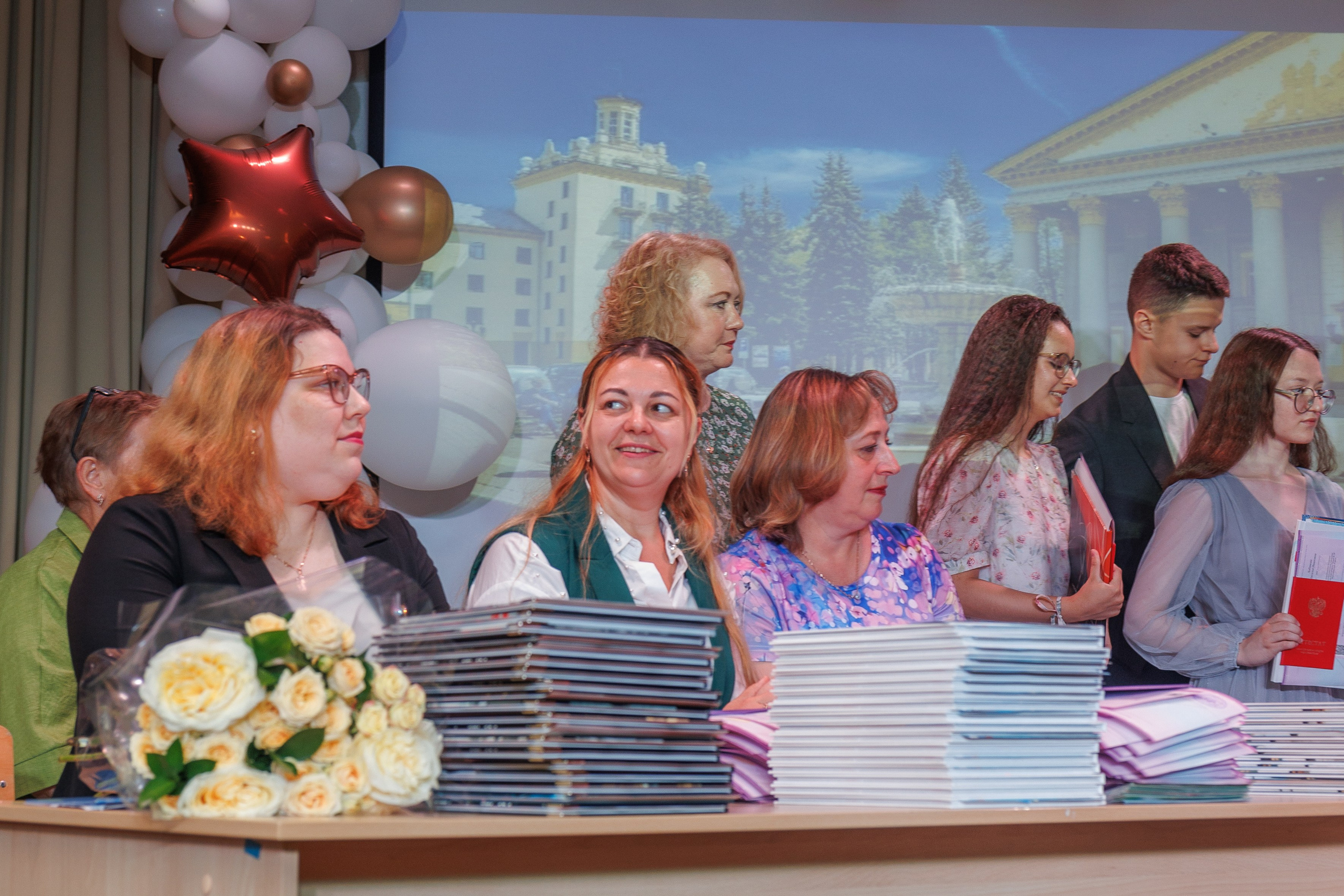 Вручение аттестатов. Свадебный и семейный фотограф в Новосибирске Ирина Дорошкова