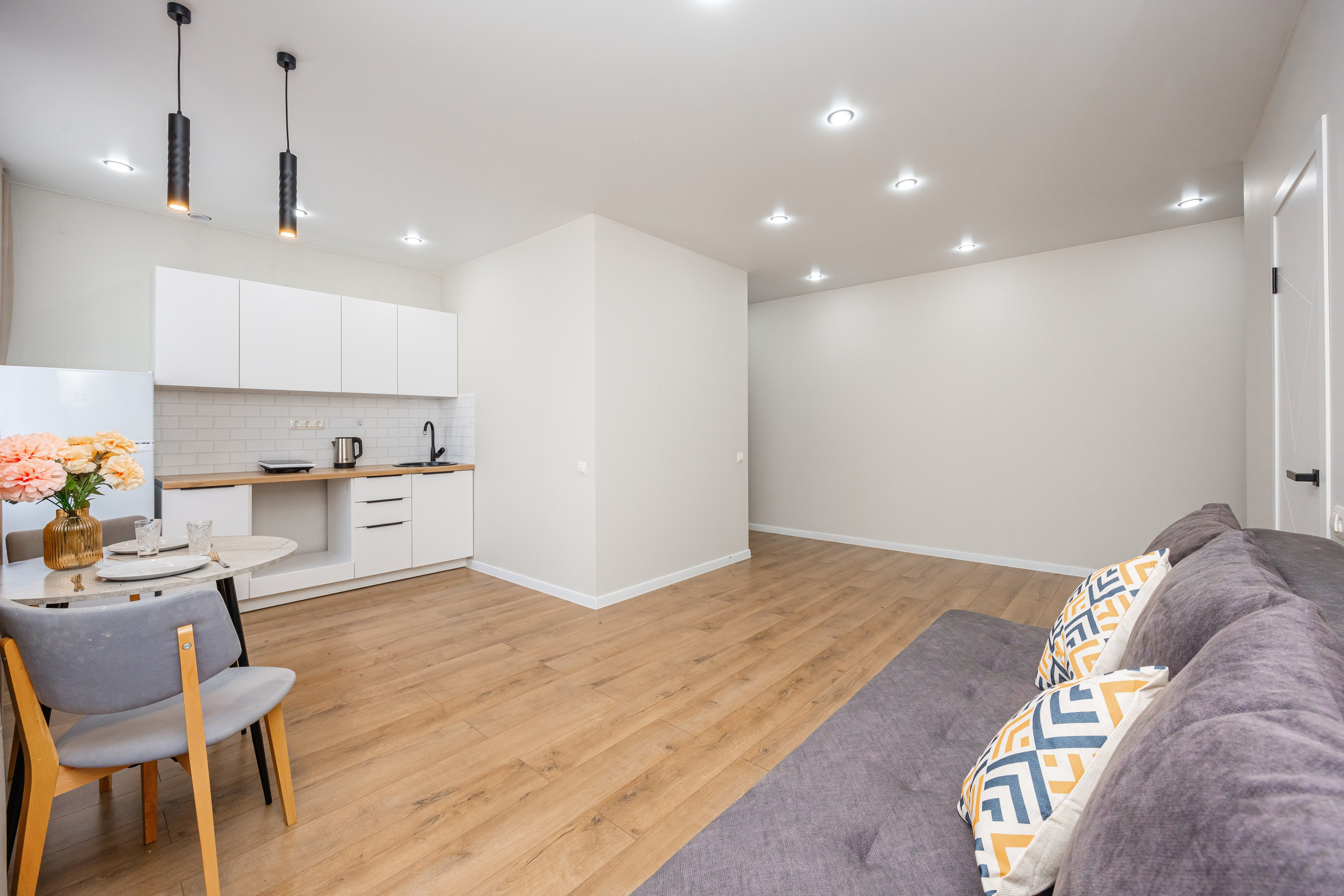 Риэлторская съёмка. Фотограф и видеограф в Улан-Удэ: Аюна Габагуева и Артём Шаханов