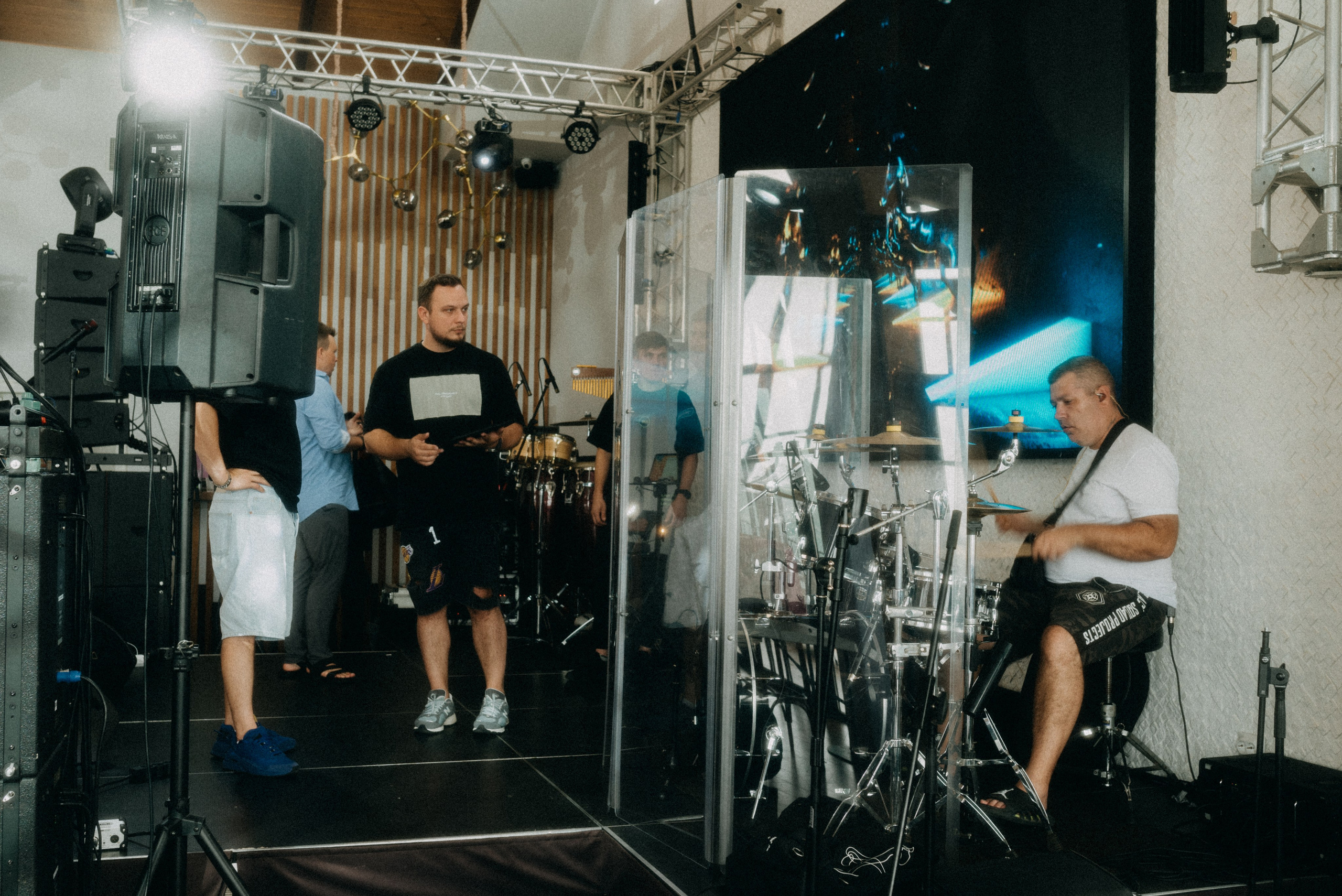 Кавер группа «Friends» soundcheck| ресторан «ШатоПино». Фотограф Санкт-Петербург, Новороссийск