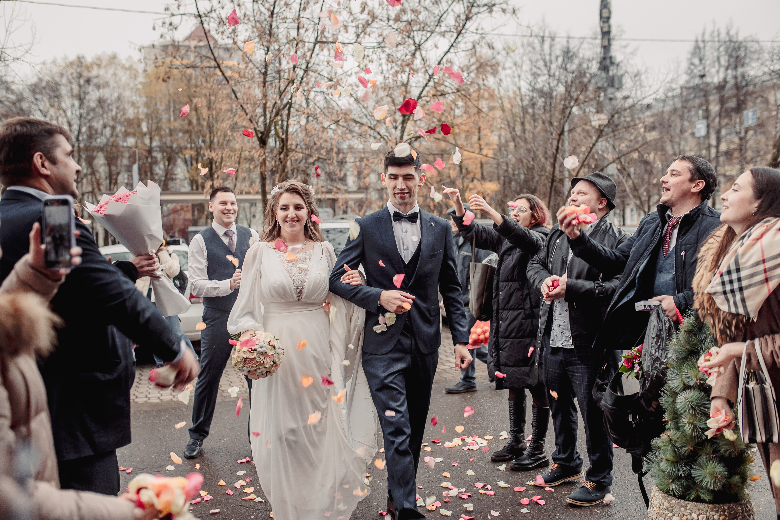 Ведущий и Вокалист Александр Узунов в Москве и Московской области