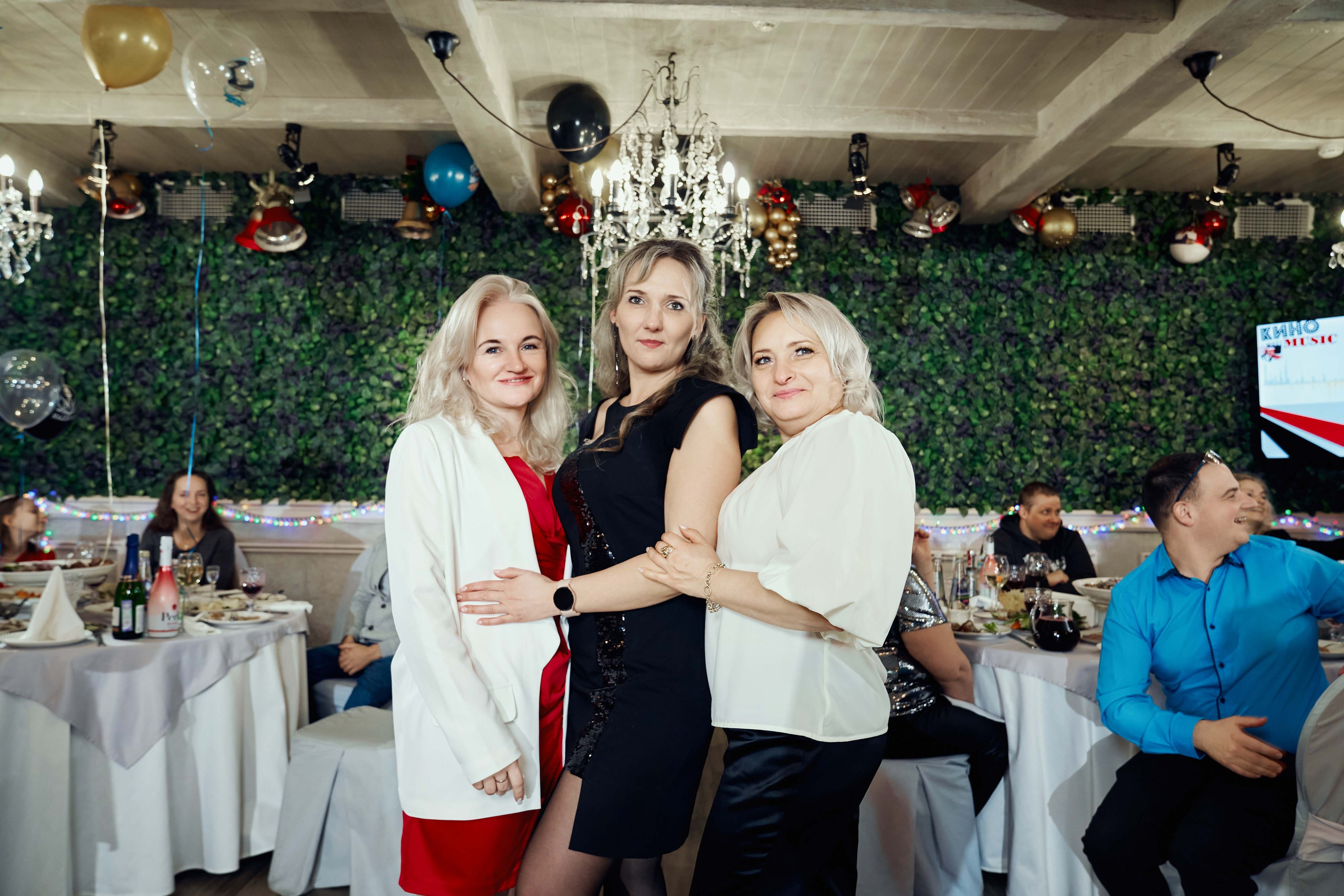 Репортажная фотосъёмка юбилея 45 лет в ресторане Стравинская гавань