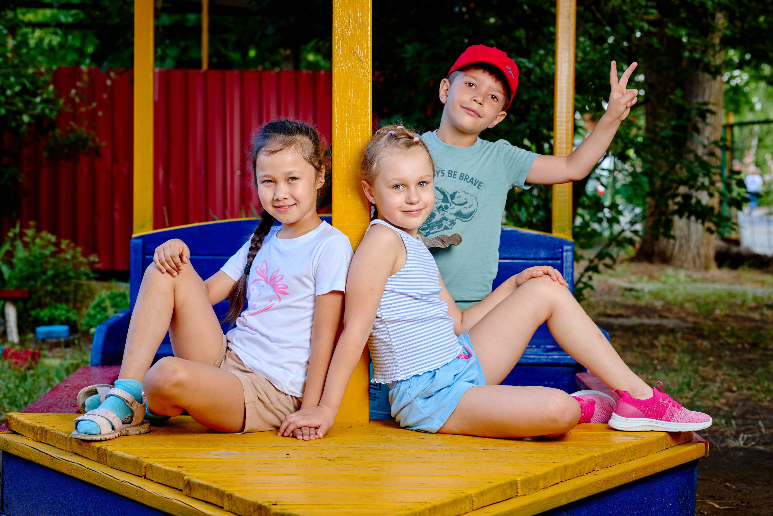 Пример летней съемки в детском саду № 92 Старшая группа Радуга. Фотограф Выпускные альбомы Таганрог Сергей Коробченко