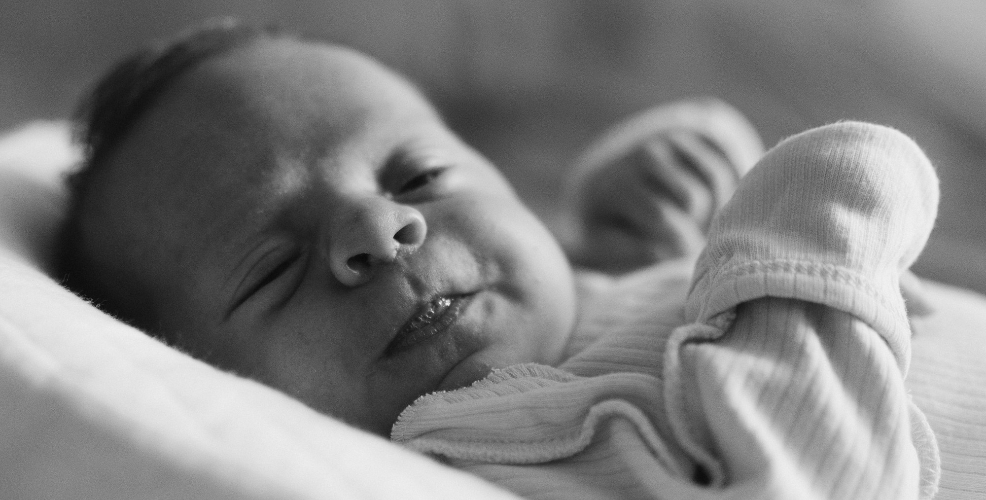 Тимофей в кругу семьи. Семейный, ньюборн фотограф, фотограф на роды в Москве, Виктория Тюльдюкова