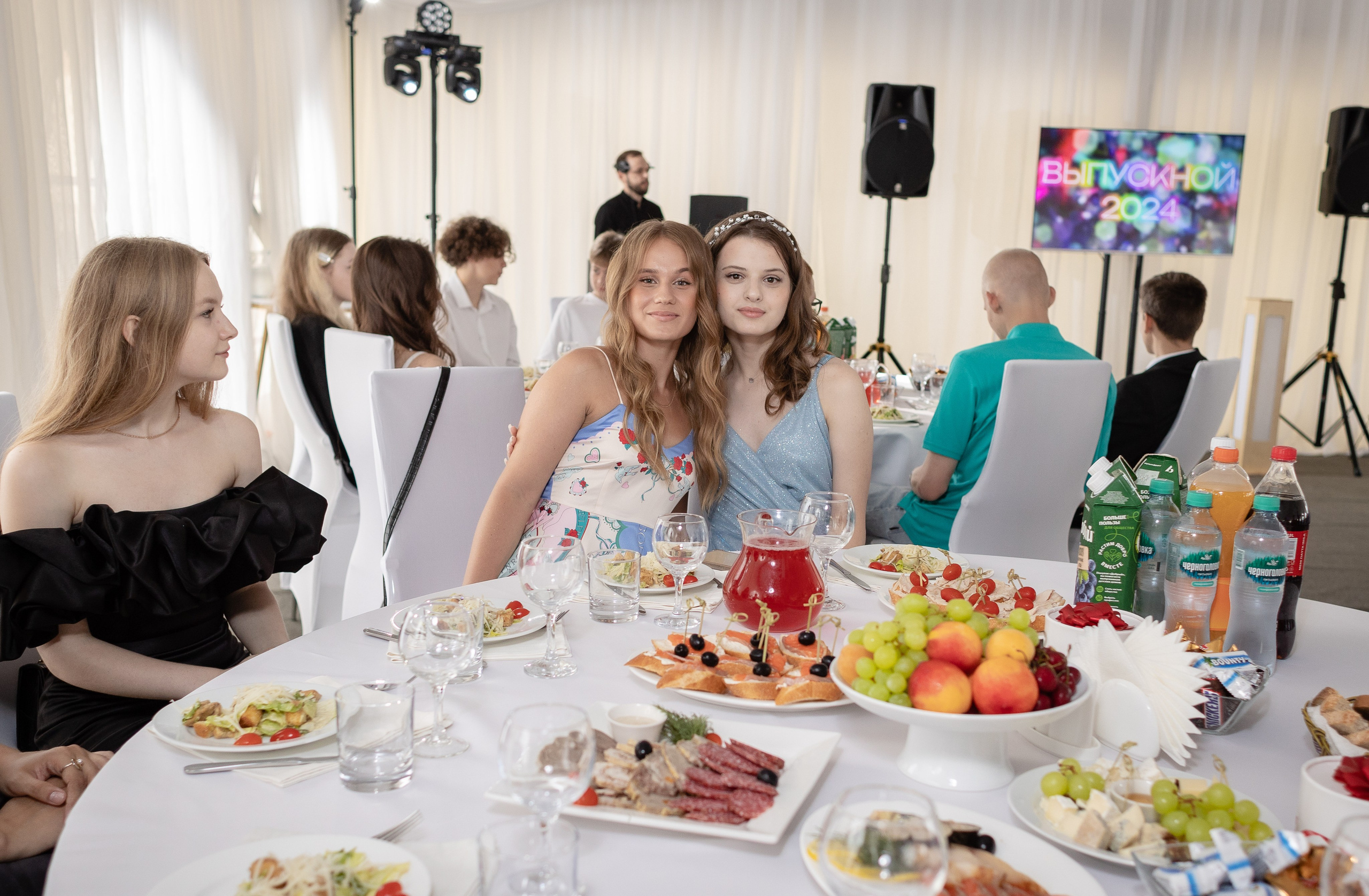 Выпуск 2024 9 кл г. Теплая. Фотограф Татьяна Орлова