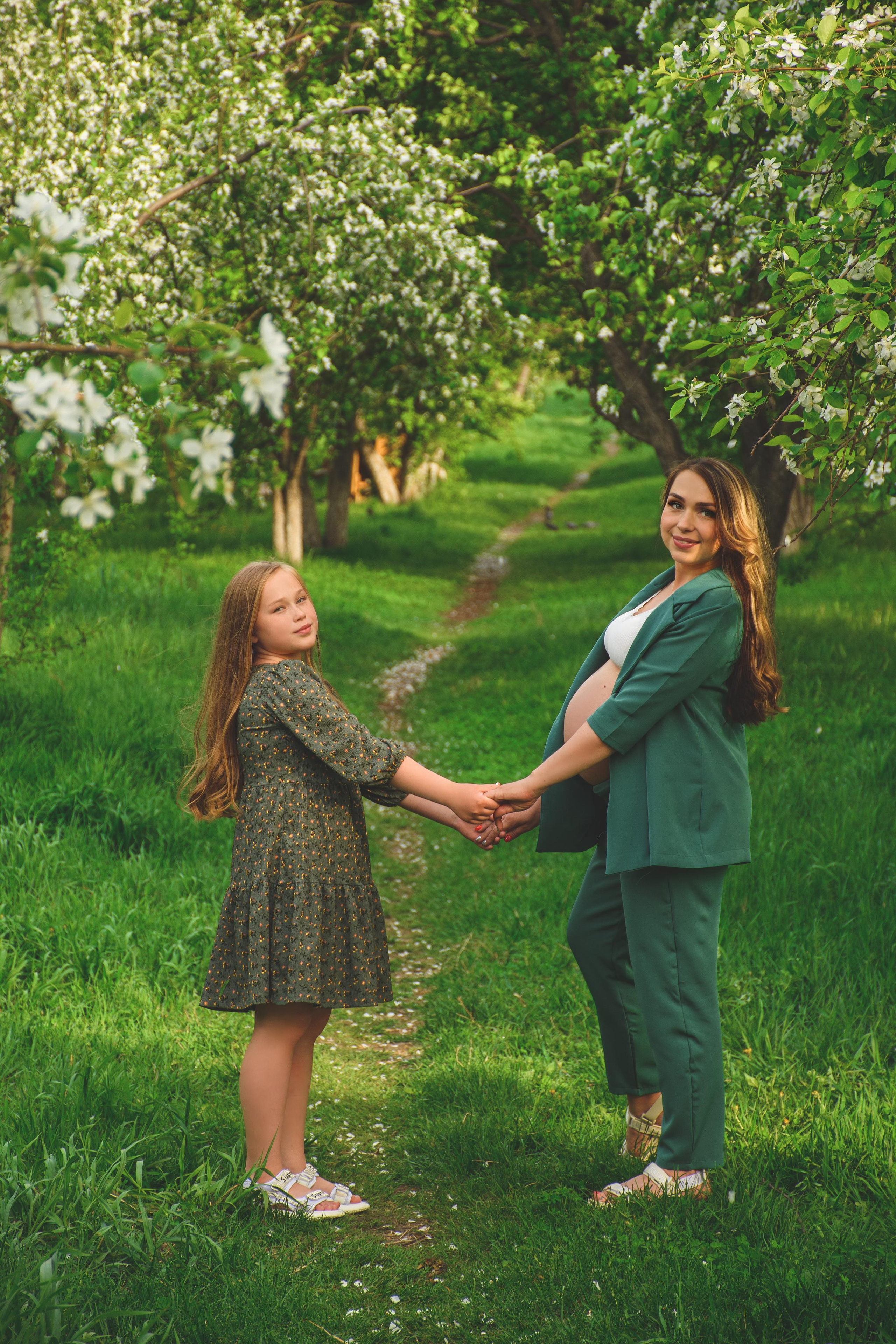 TANYA&MILANA В ОЖИДАНИИ. Photokarish