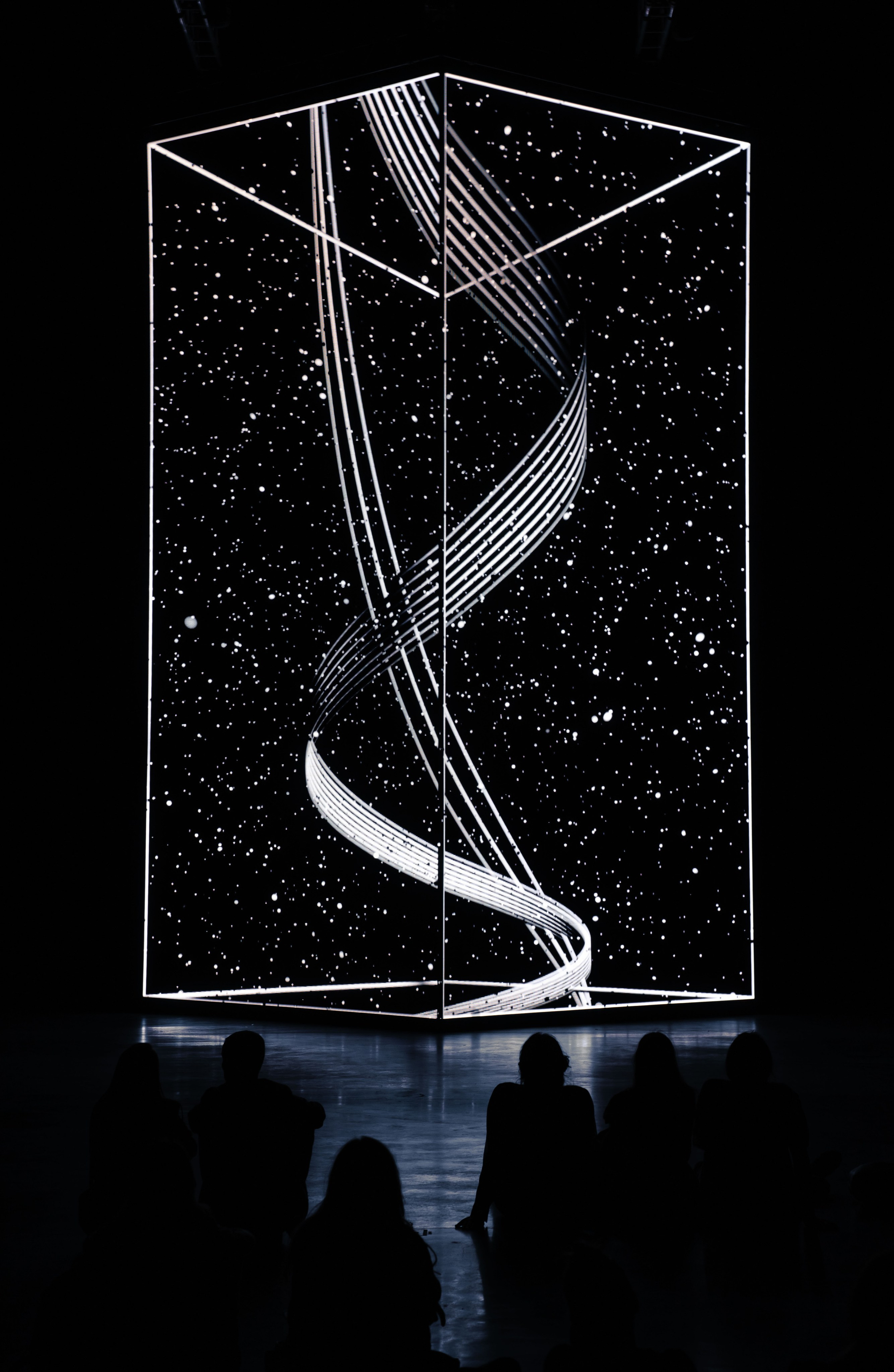 НУР. Инсталляции / 2025. Саша Копылов, фотограф в Казани