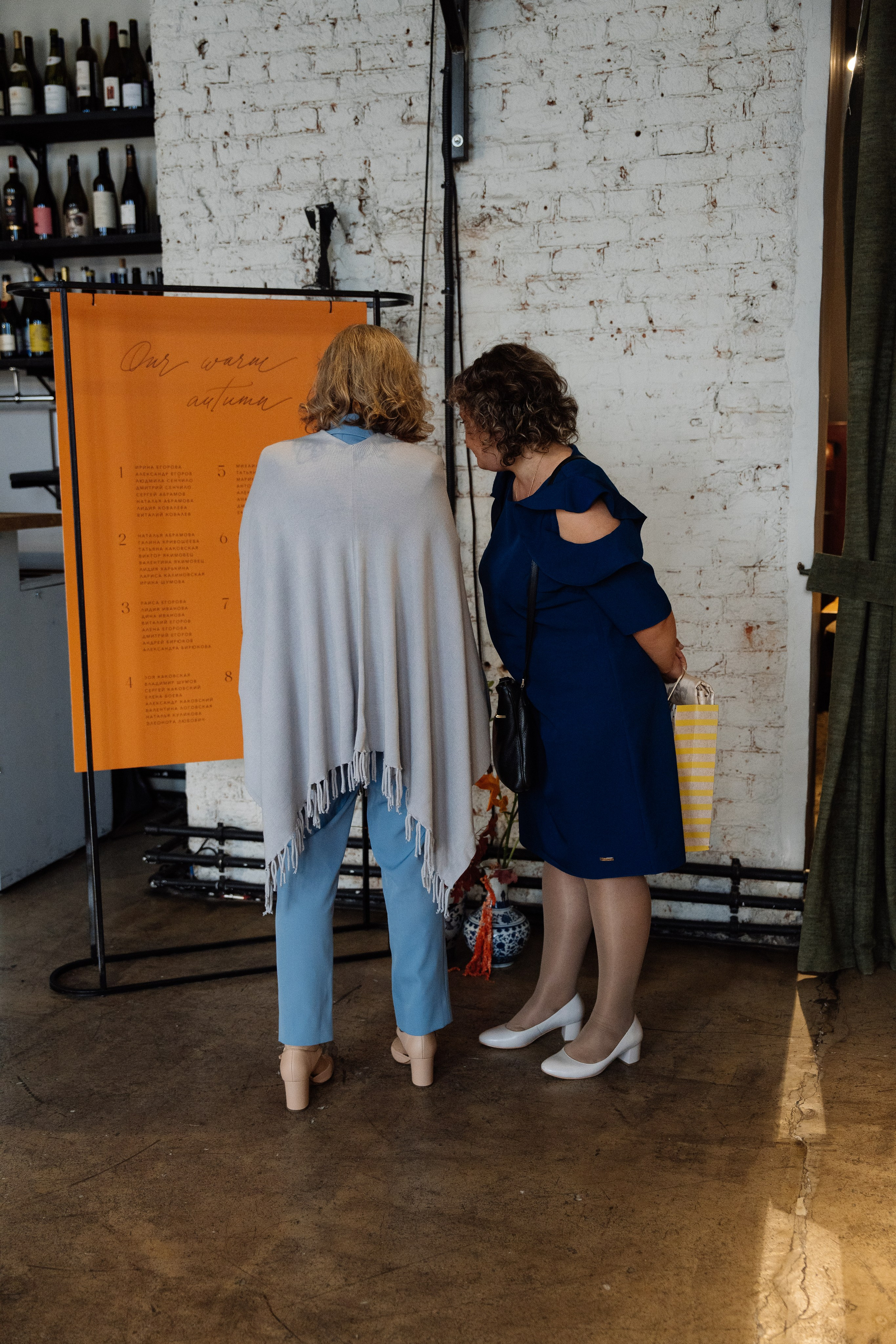 Оранжевая свадьба в гребешках. Свадебный фотограф организатор в Санкт-Петербурге Ассоль Опарина