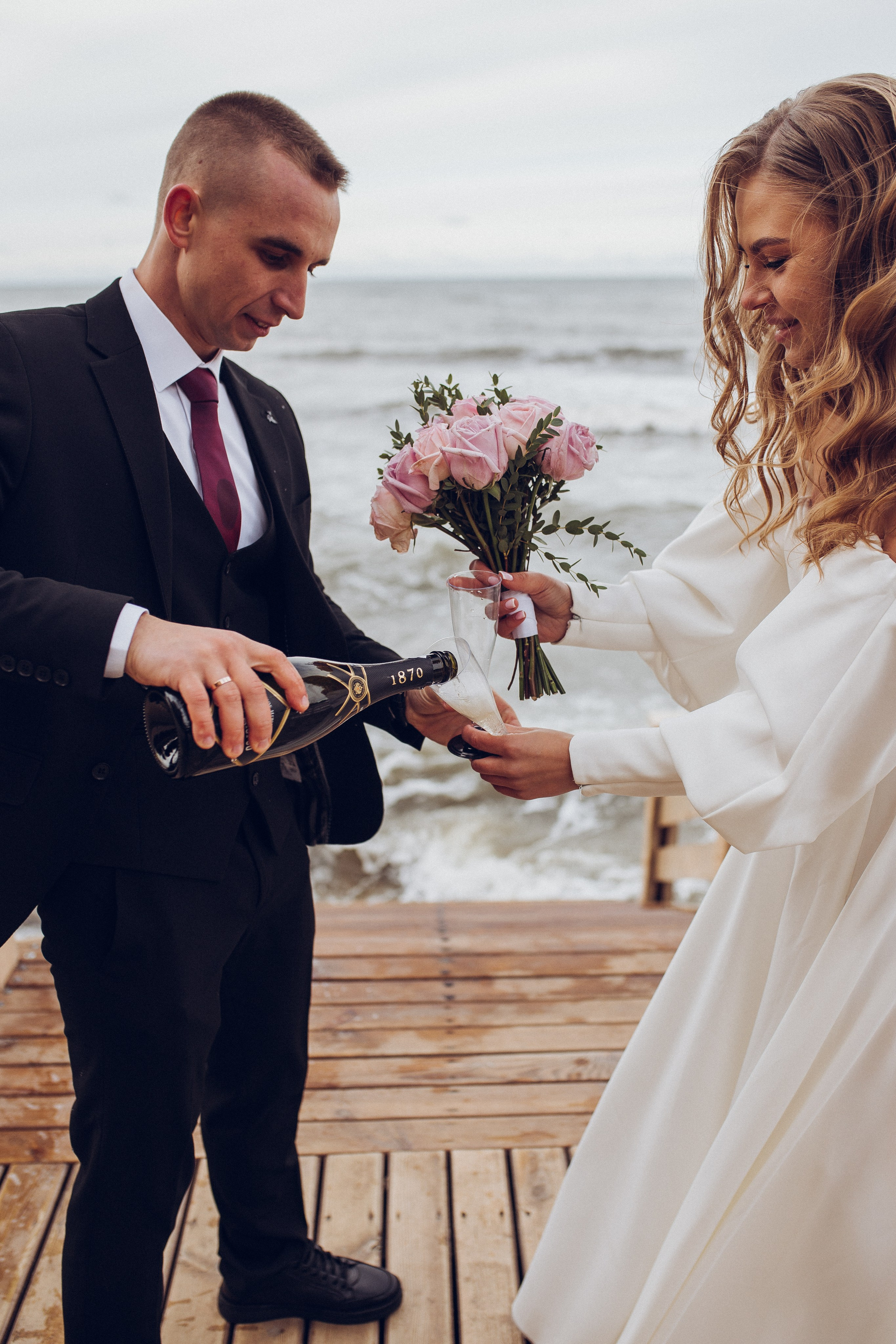 Влад и Наташа. Photographer and Blogger in Kaliningrad, as well as around the world — Anton Semenov