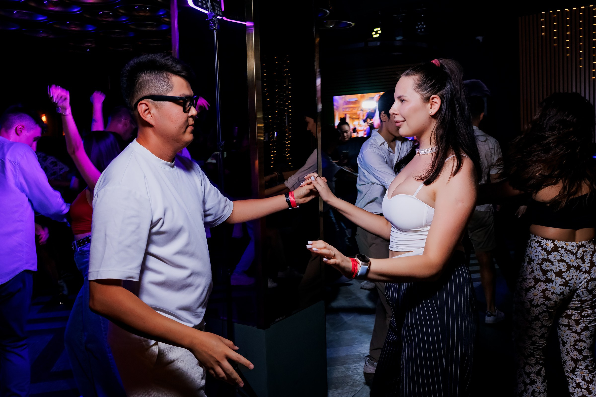 Bachata party by One Flick. Репортажный фотограф в Алматы Каюпов Сержан