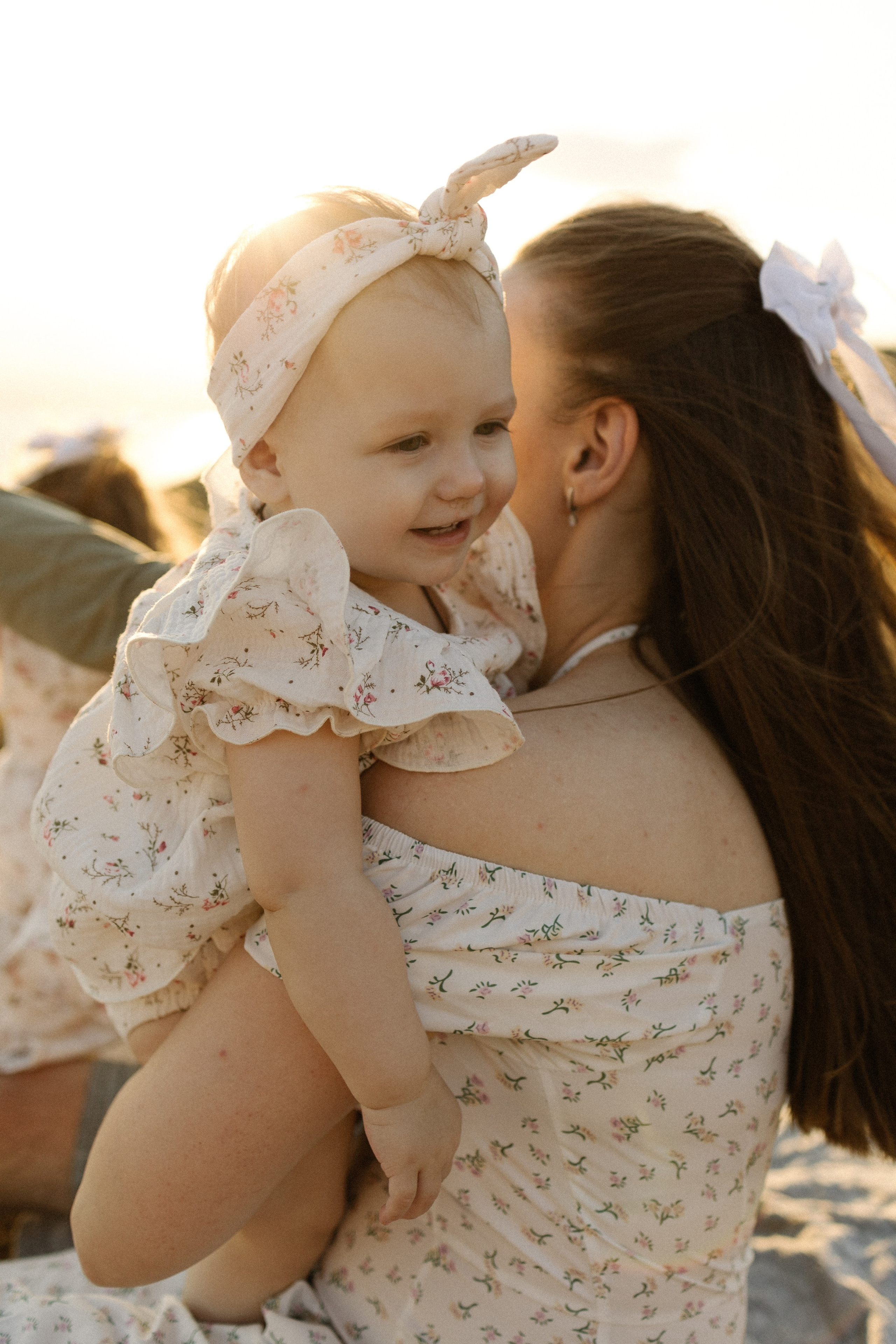 Прогулка Насти и Ксюши. Семейный фотограф Ставрополь Варвара Воробьева